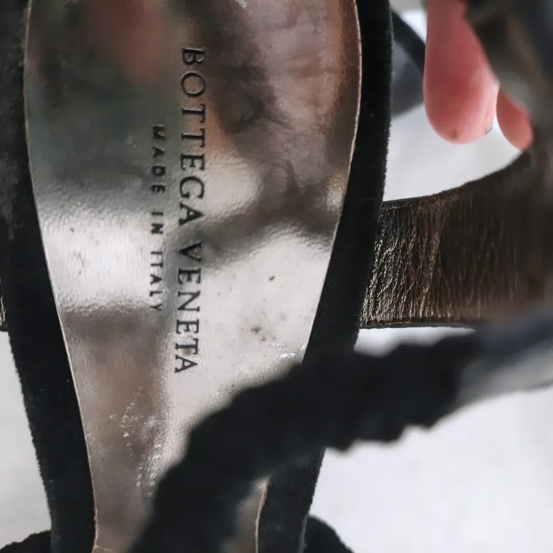 Bottega Veneta Bottega Veneta Black Croc Embossed Leather T-Strap Heels Size US 8.5 / IT 38.5 - 6 Thumbnail