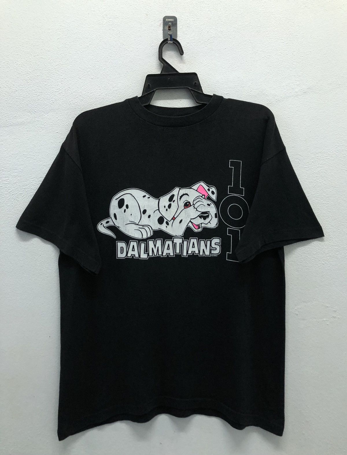 Disney Vintage Disney Mickey & Co Dalmatians 101 Made In Usa TShirt Size US L / EU 52-54 / 3 - 1 Thumbnail