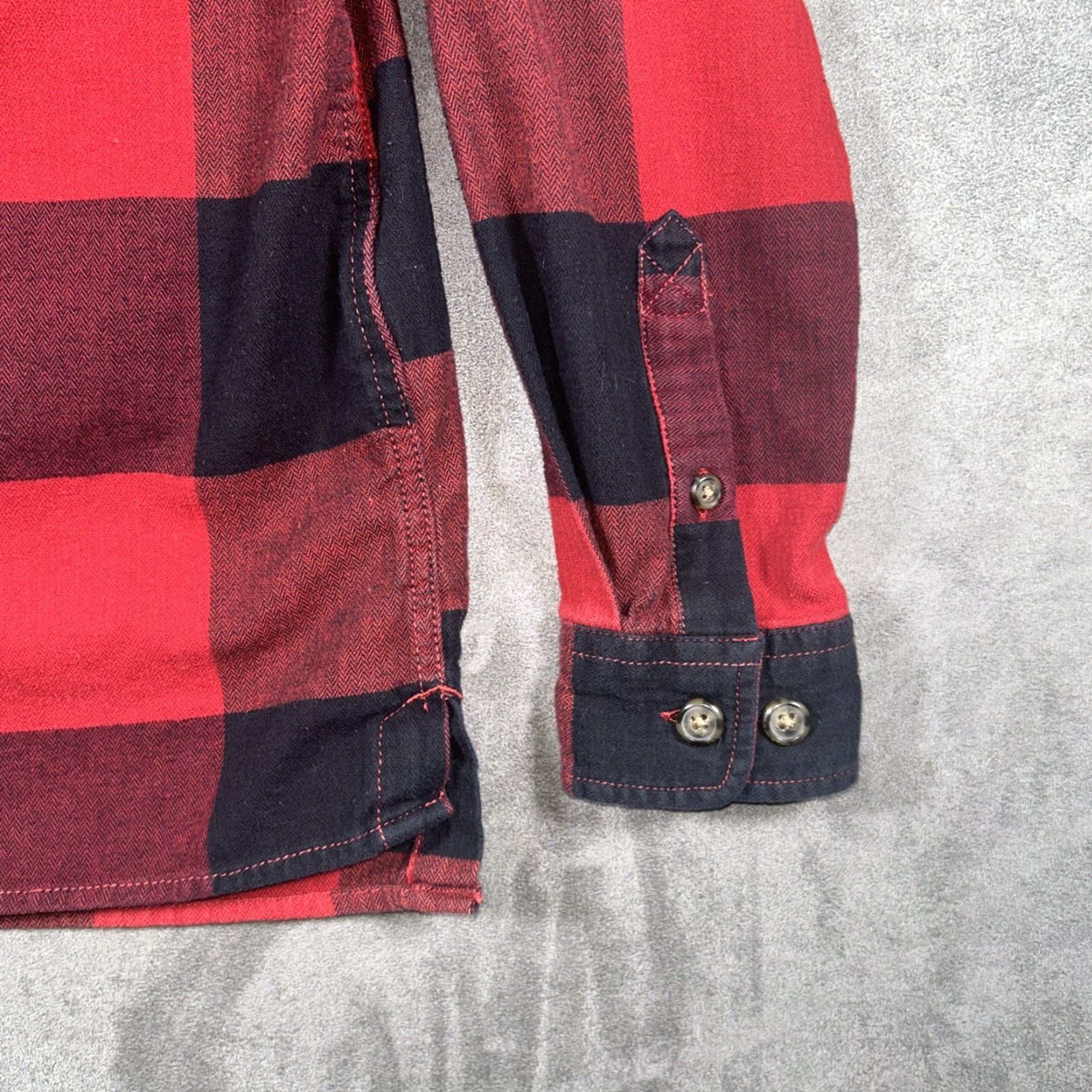 Carhartt VINTAGE? Wait this is not vintage. Carhartt Rugged Flex Red Plaid Shirt Womens Size M Loose Fit Button Up Workwear Size M / US 6-8 / IT 42-44 - 4 Thumbnail