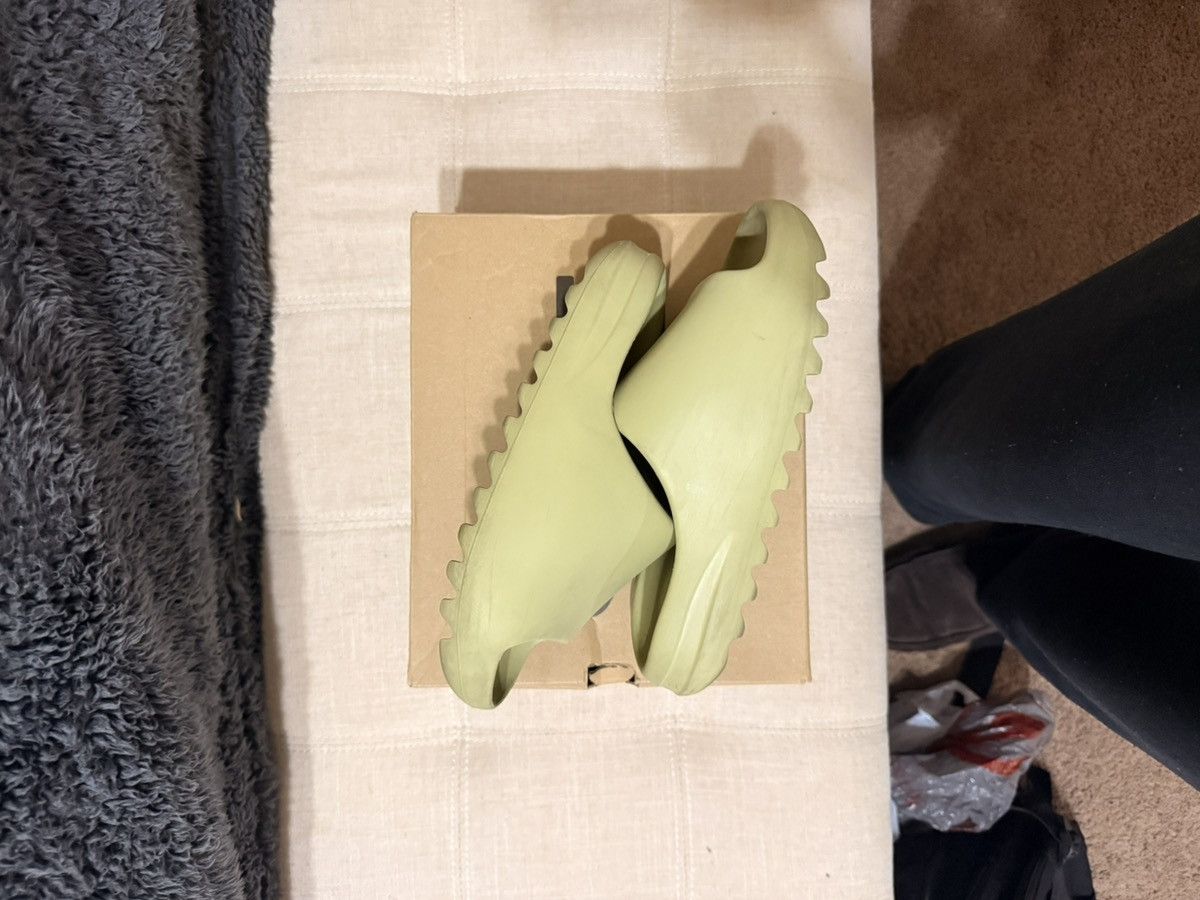 Yeezy Yeezy Slide – Unisex – Authentic – Resin Size US 6 / EU 39 - 6 Thumbnail