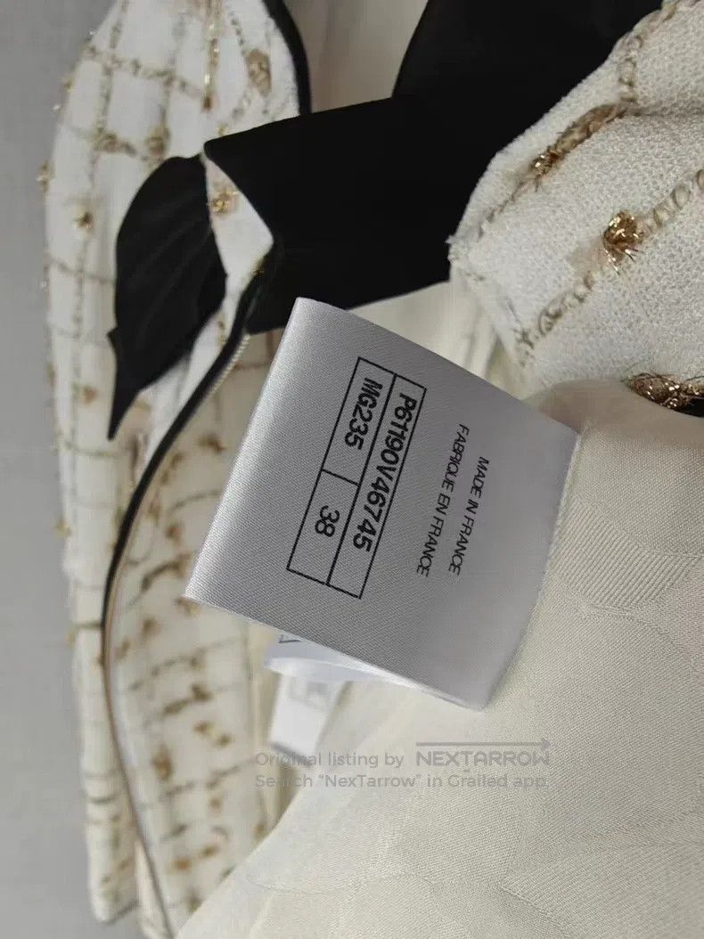 Chanel Chanel White coat Size XS / US 0-2 / IT 36-38 - 2 Thumbnail