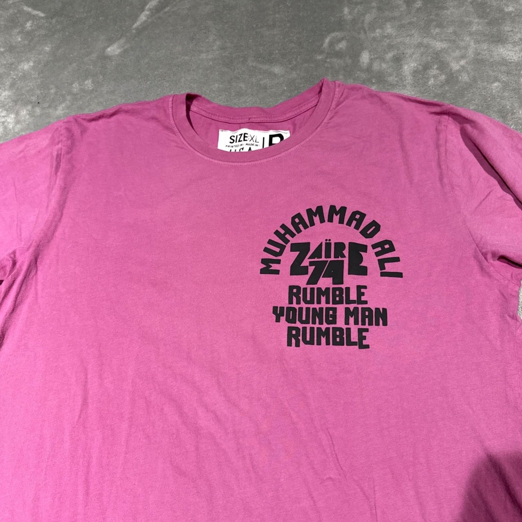 Roots Roots Of Fight T Shirt Mens XL Pink Cotton Muhammad Ali Rumble Young Man Rumble Sports Crew Neck Short Sleeve Regular Size US XL / EU 56 / 4 - 2 Thumbnail