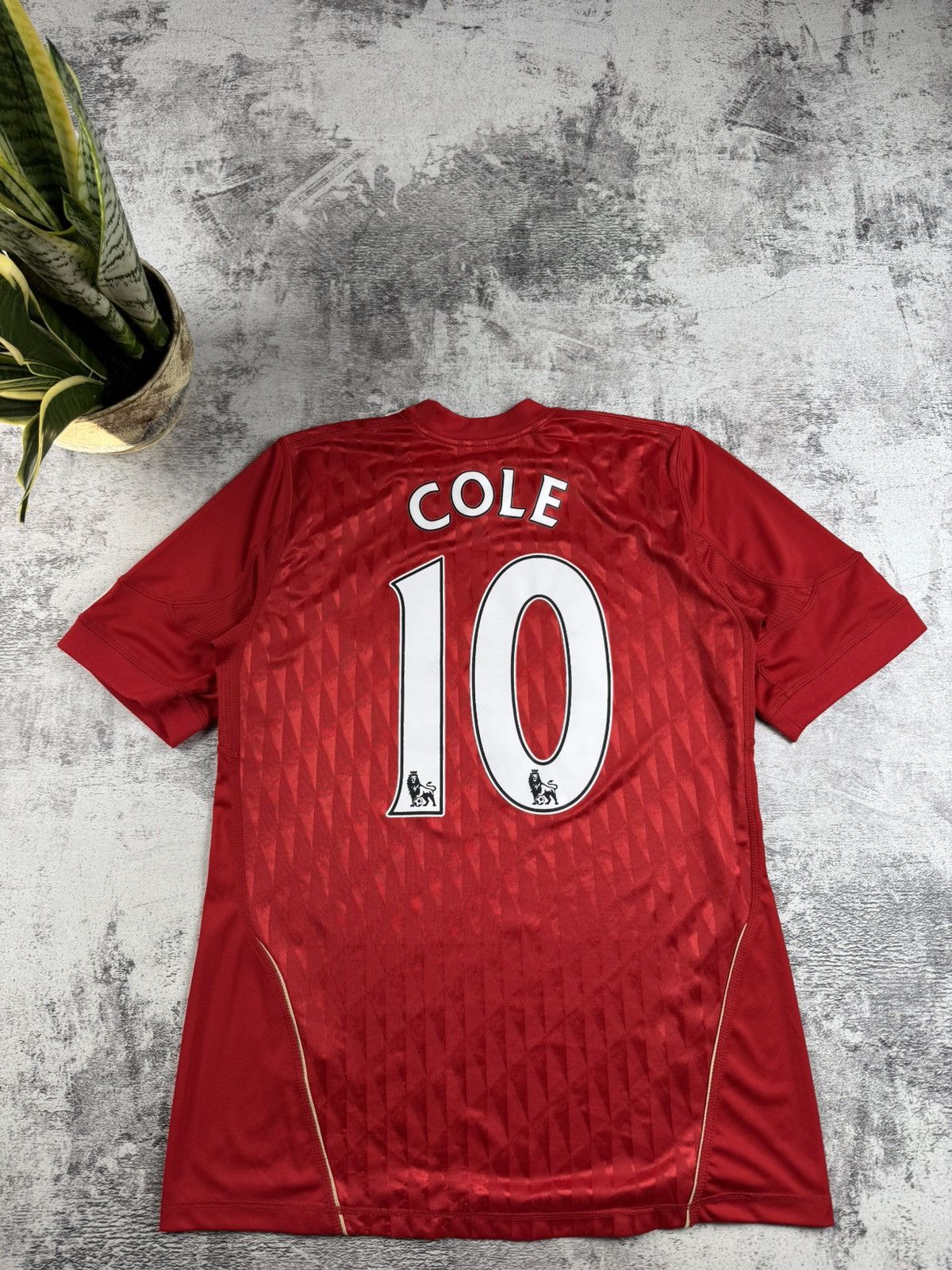 Adidas #10 Joe Cole LFC Liverpool 2010 2012 Men’s Medium Size Soccer Football T Shirt Jersey Size US M / EU 48-50 / 2 - 17 Thumbnail