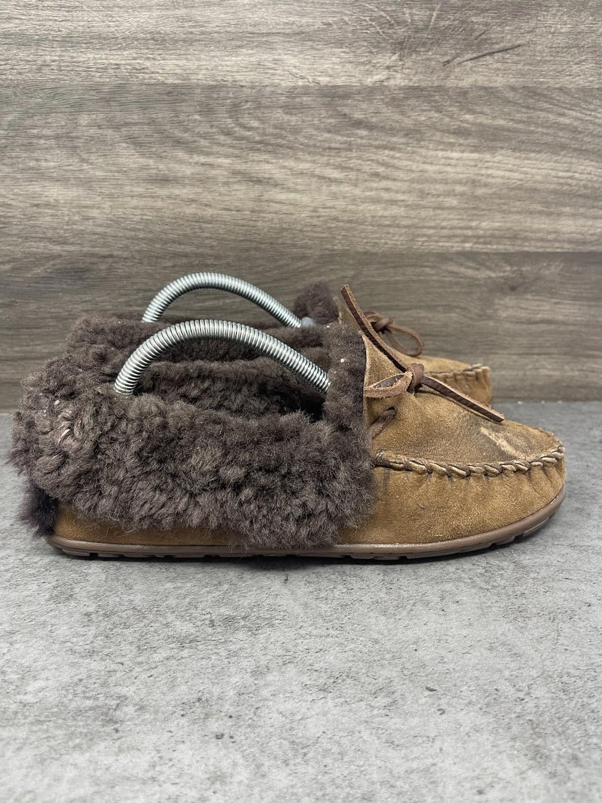 L.L. Bean LL Bean Wicked Good Moccasin Slippers Womens Size 8 Brown Size US 8 / IT 38 - 5 Thumbnail