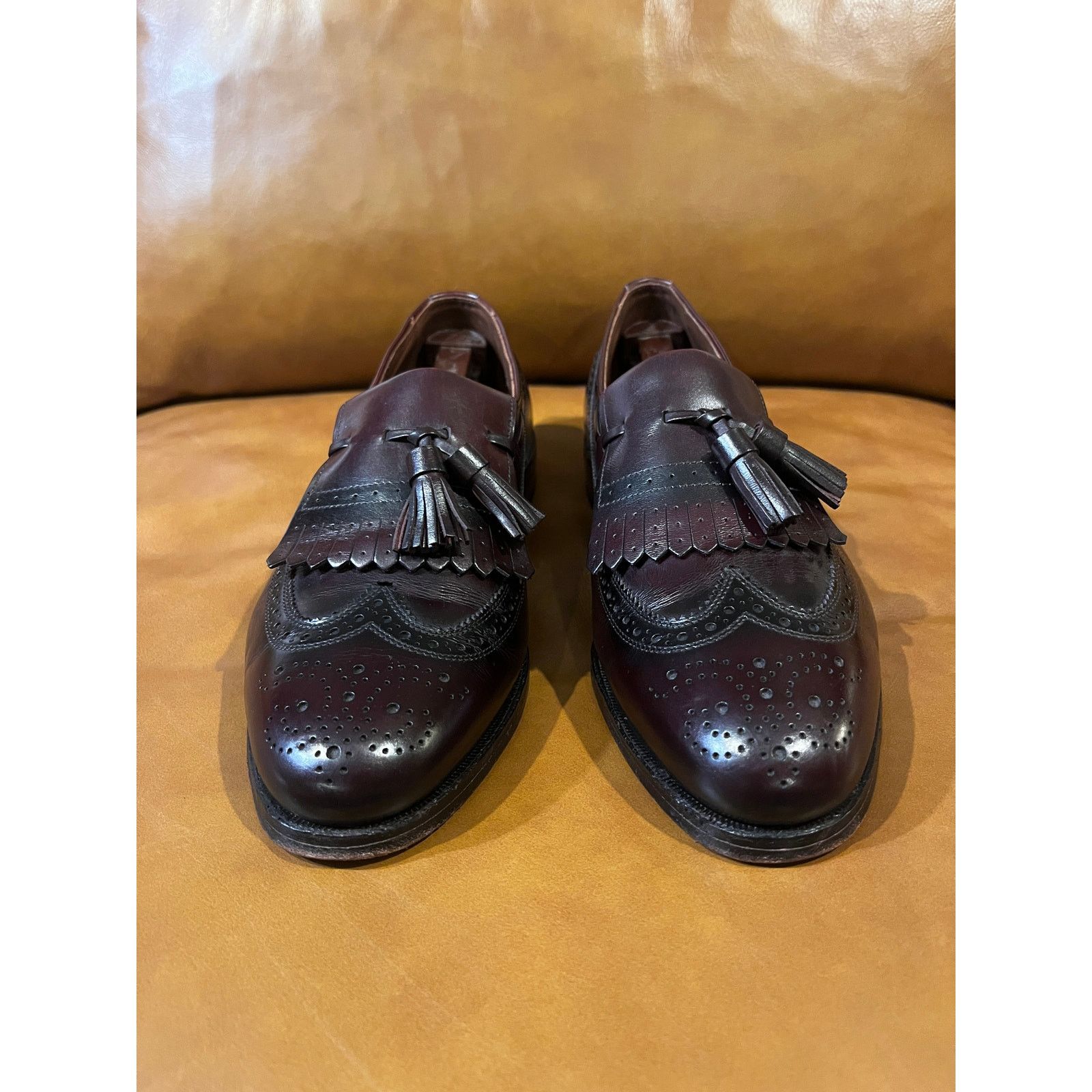 Allen Edmonds Allen Edmonds Arlington Wingtip Brogue Loafers Burgundy 9 Size US 9 / EU 42 - 1 Thumbnail