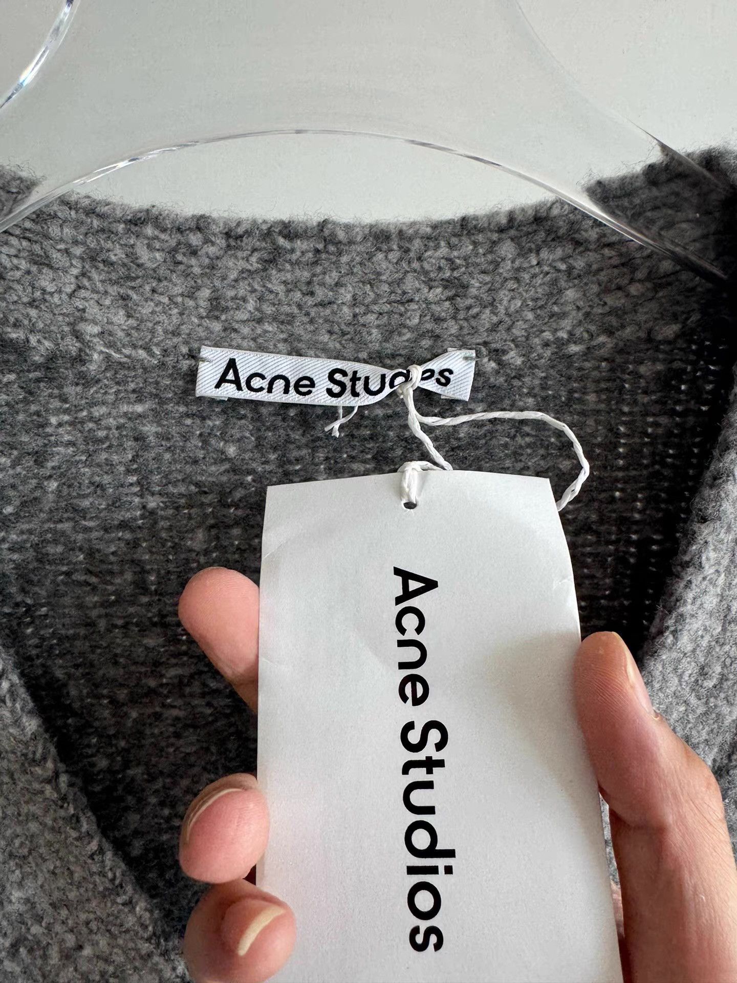 Acne Studios Acne Studios grey wool cardigan Q17 Size US S / EU 44-46 / 1 - 3 Thumbnail
