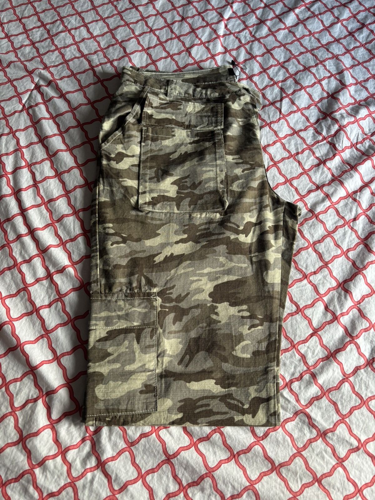 Boohoo Camo Cargopants Size US 36 / EU 52 - 2 Thumbnail