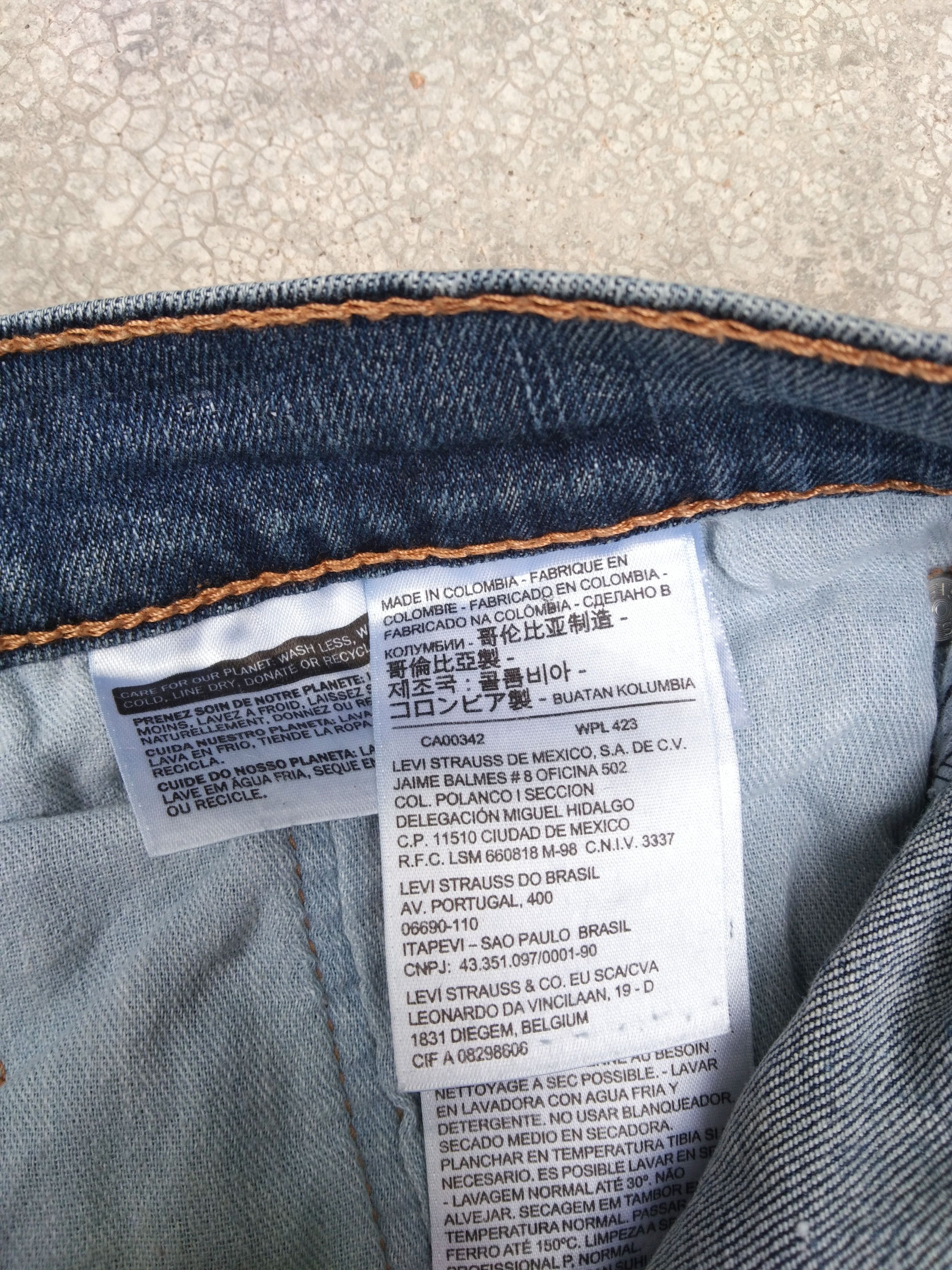 Levi's Vintage Levi's Jeans 505 Faded Blue Distressed Denim 33x30 Size US 33 - 8 Thumbnail