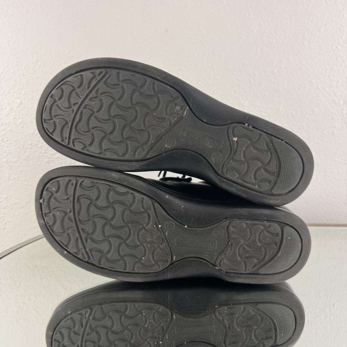 Birkenstock BIRKENSTOCK Footprints Womens Black Leather Oxford Shoes Size US 7.5 / IT 37.5 - 7 Thumbnail