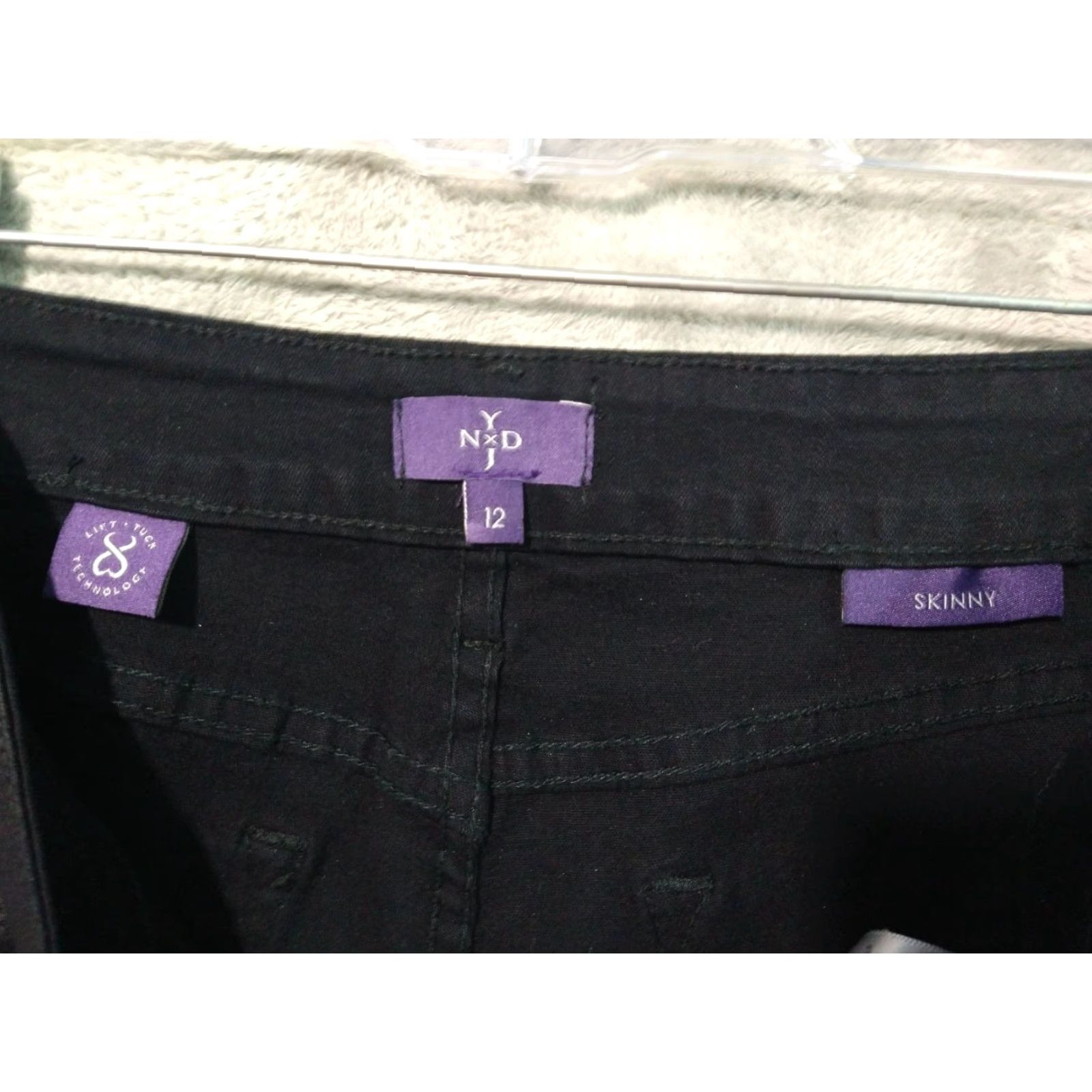 NYDJ NYDJ Jeans Womens 12 Black Denim Skinny Waxed Mole Skin Lift Tuck Stretch Goth Size 12 Classic 5-Pocket Design Size 34" / US 12 / IT 48 - 6 Thumbnail