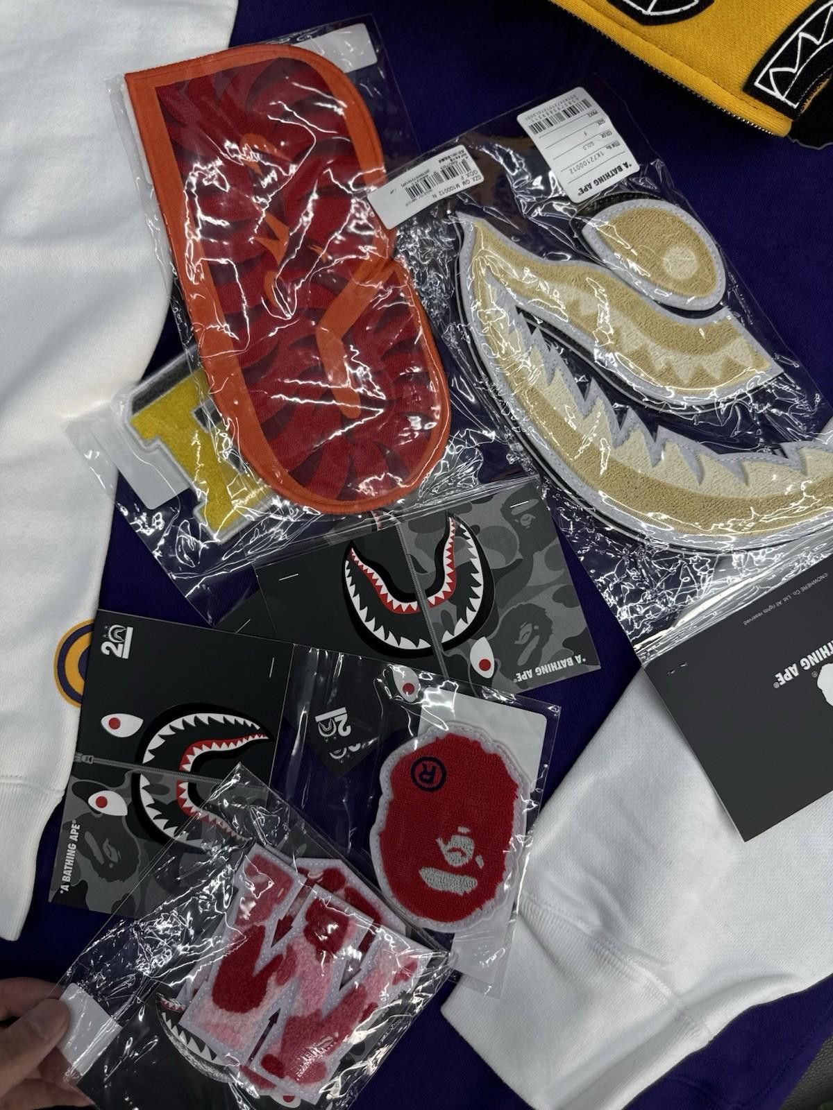 Bape Size XL BAPE Full Zip Hoodie A Bathing Ape NEW Patches Size US XL / EU 56 / 4 - 6 Thumbnail