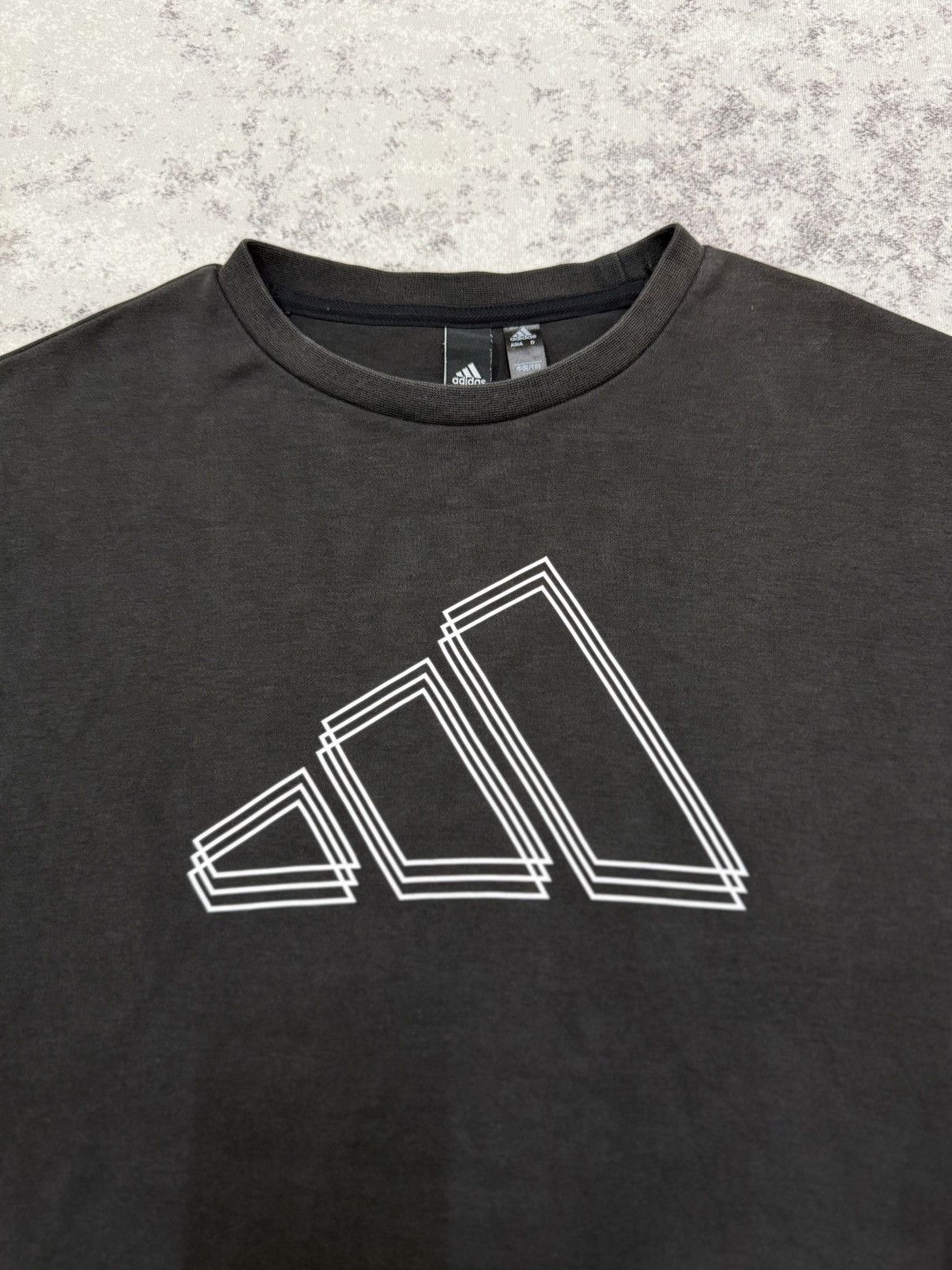 Adidas Adidas Crewneck Center Logo Sweatshirt Size US M / EU 48-50 / 2 - 6 Thumbnail