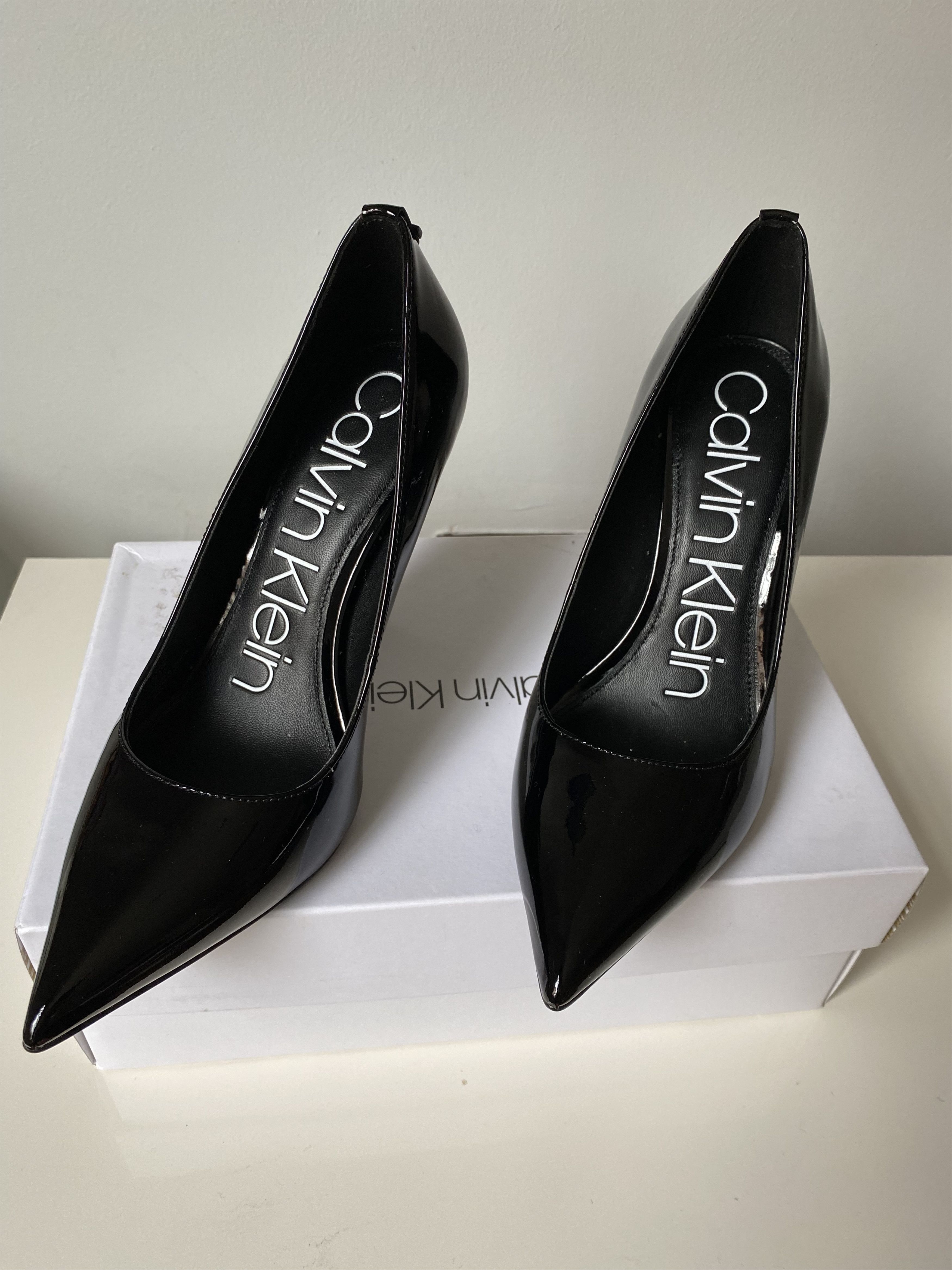 Calvin Klein Black patent heels Size US 7 / IT 37 - 7 Thumbnail
