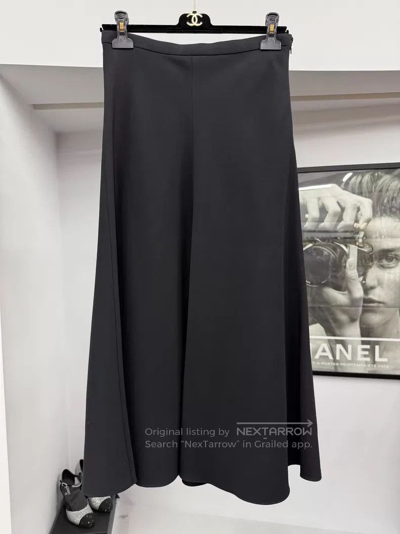 Dior Dior Black wool A-shaped skirt Size 26" / US 2 / IT 38 - 1 Thumbnail