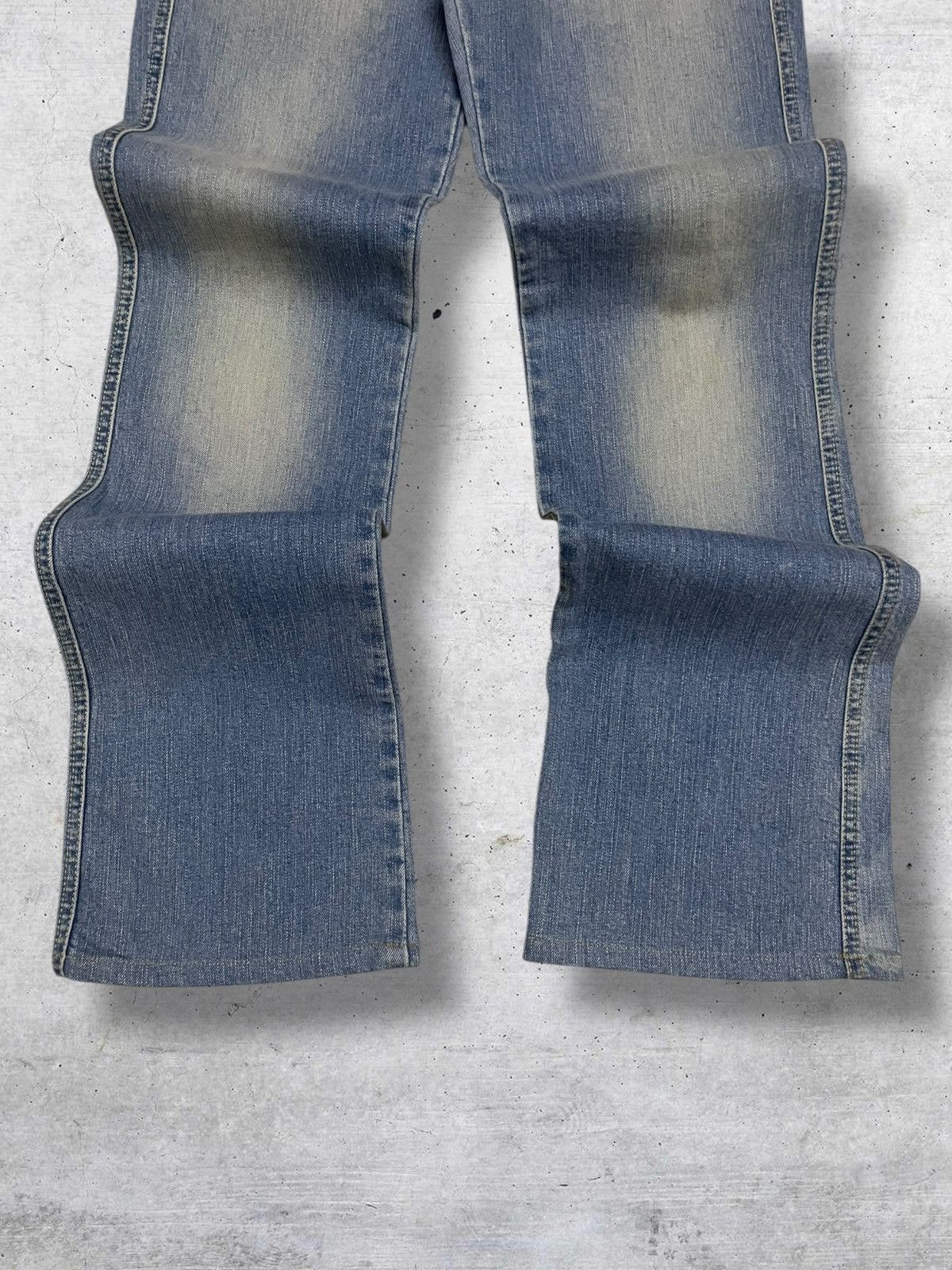 Diesel VINTAGE DIESEL INDUSTRY DESIGNER 90S BLUEWASHED FLARE DENIM Size US 28 / EU 44 - 3 Thumbnail