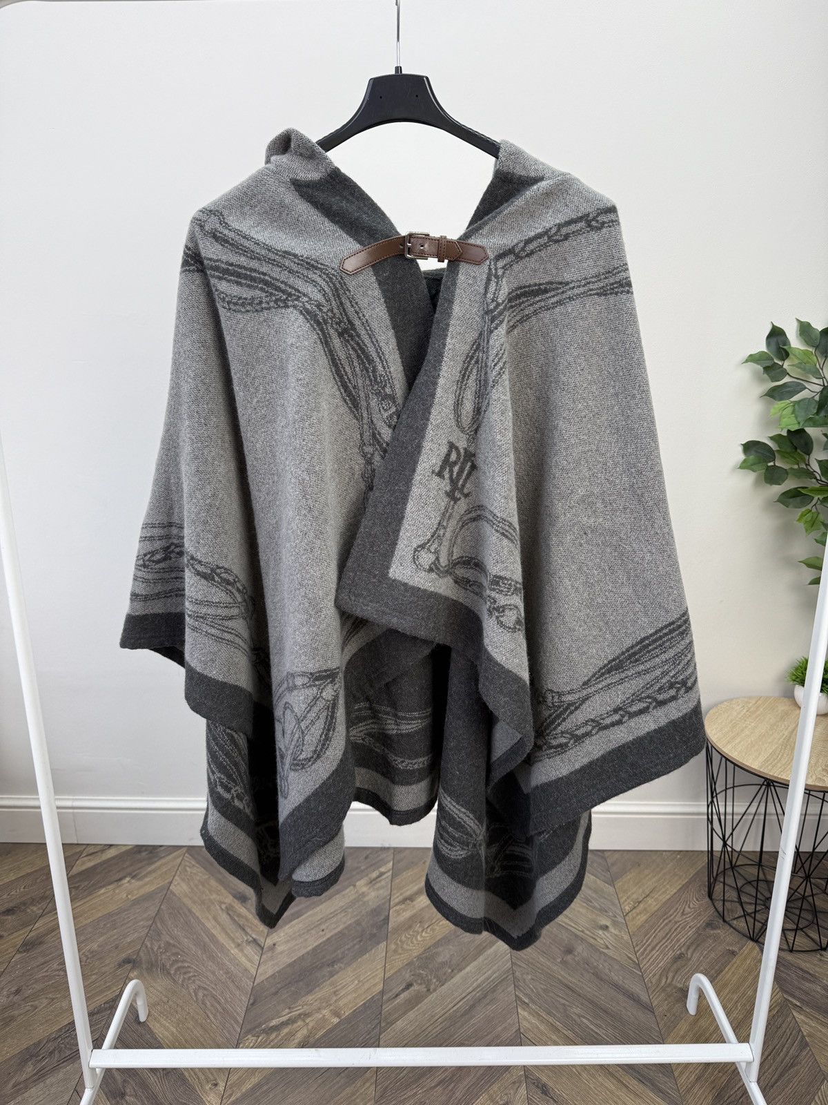 Polo Ralph Lauren Vintage Polo Ralph Lauren women’s wool wrap poncho Size M / US 6-8 / IT 42-44 - 1 Thumbnail