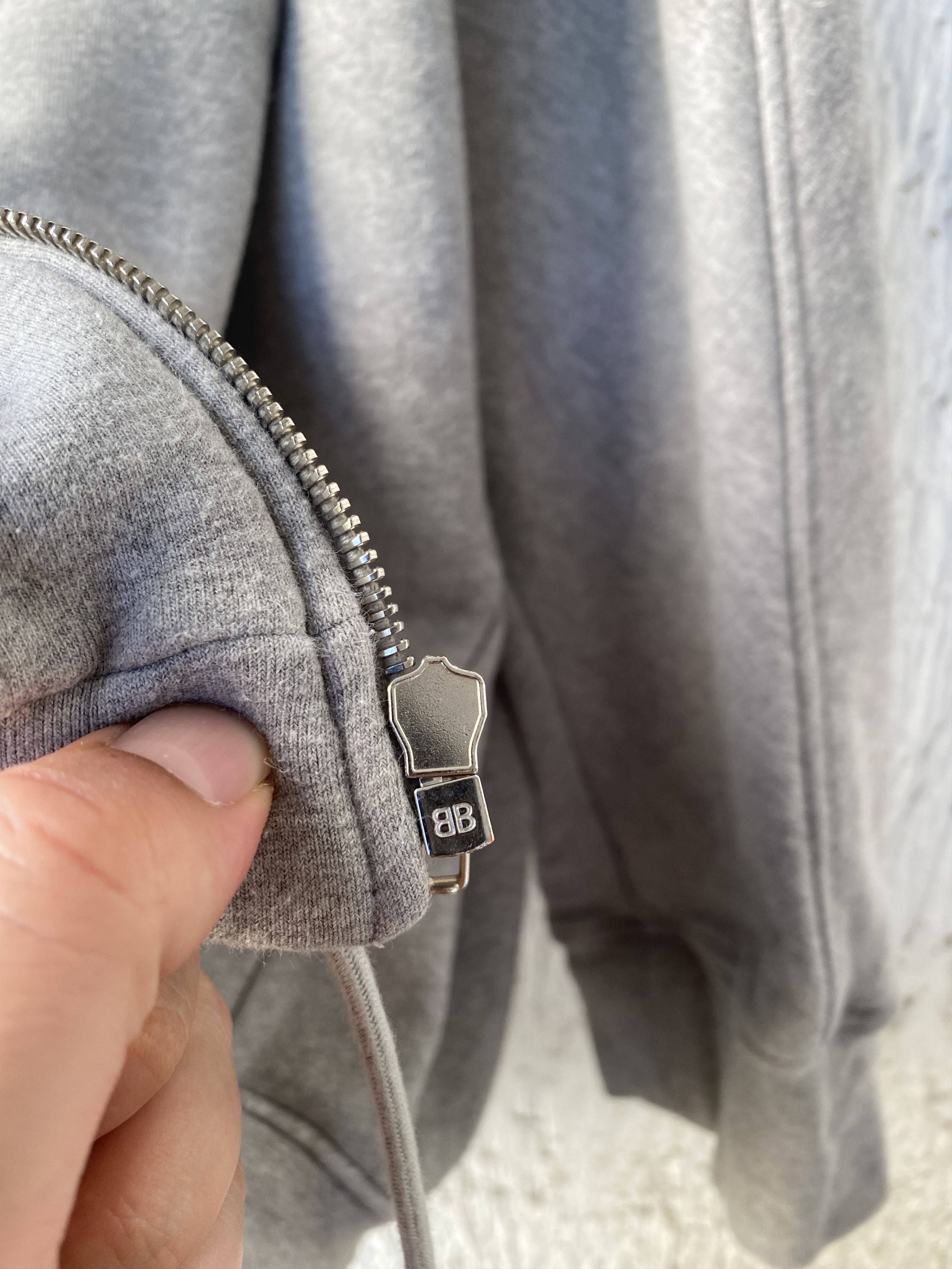 Balenciaga small logo zip up hoodie Size US M / EU 48-50 / 2 - 6 Thumbnail