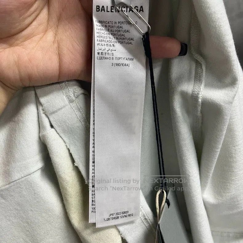 Balenciaga Balenciaga Beige Embroidered Badge T-shirt. Size US S / EU 44-46 / 1 - 4 Thumbnail