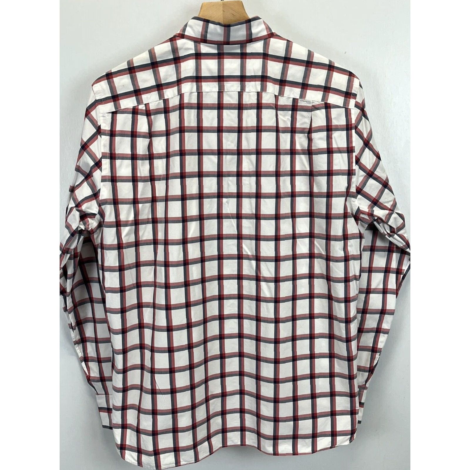 J.Crew J.CREW Classic Button Down Collared Shirt Mens Large Red White Blue Check Long Sleeve Size US L / EU 52-54 / 3 - 2 Thumbnail