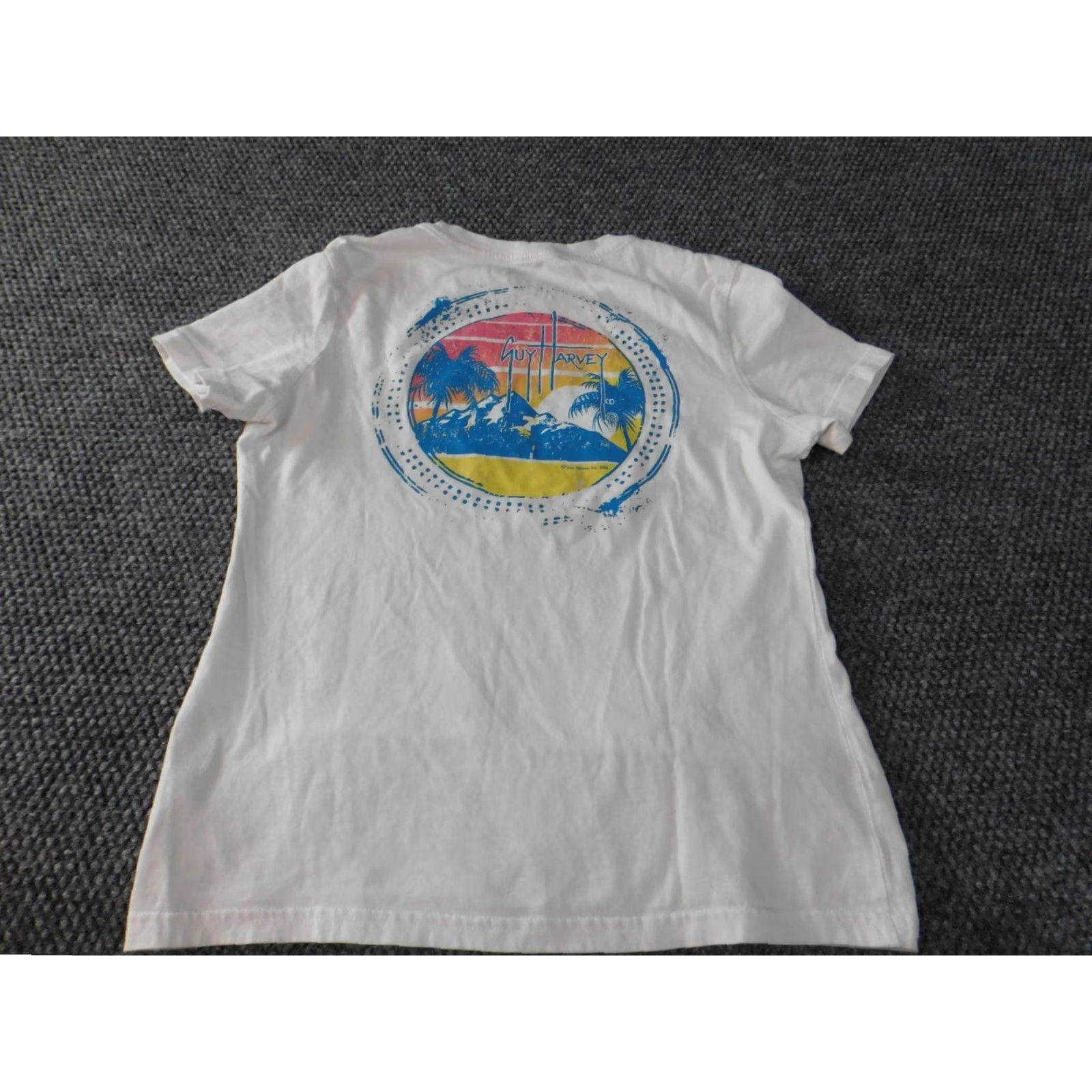 Guy Harvey Guy Harvey Womens Shirt Small White Graphic Tee Beach Island Cap Sleeve Crew Neck T-Shirt Cotton Rayon Casual Womens-Grade Regular Fit Size S / US 4 / IT 40 - 6 Thumbnail