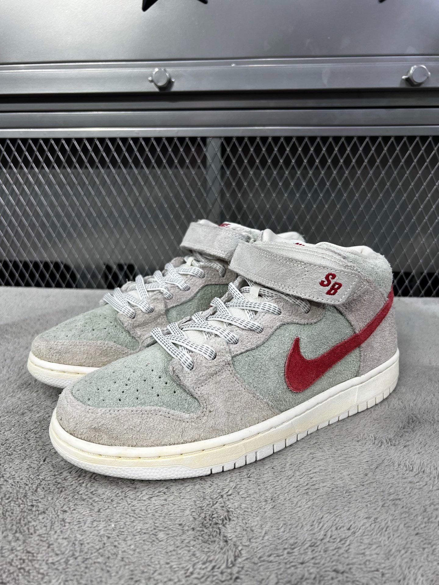 Nike Nike DUNK White Lowtop Sneakers 42 Men Size US 9 / EU 42 - 1 Thumbnail