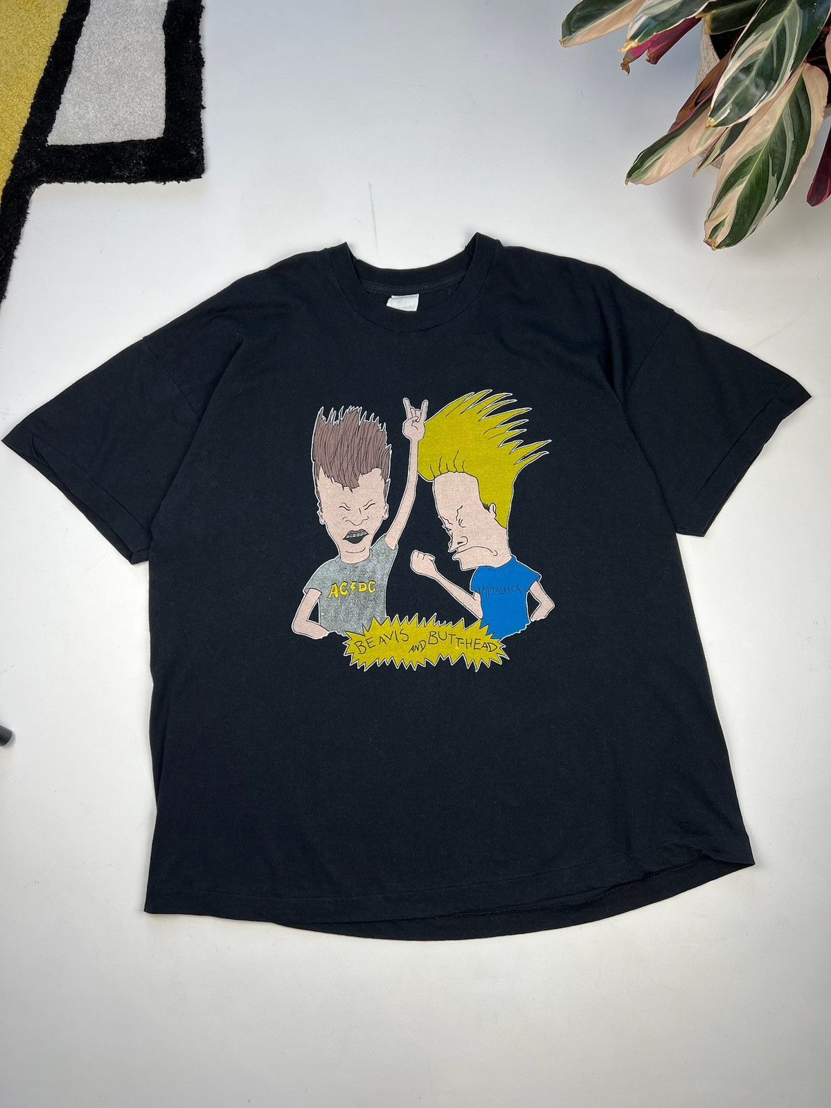 image of Cartoon Network x Movie Vintage Beavis And Butthead Mtv Sucks T-Shirt Cartoon in Black (Size XL)