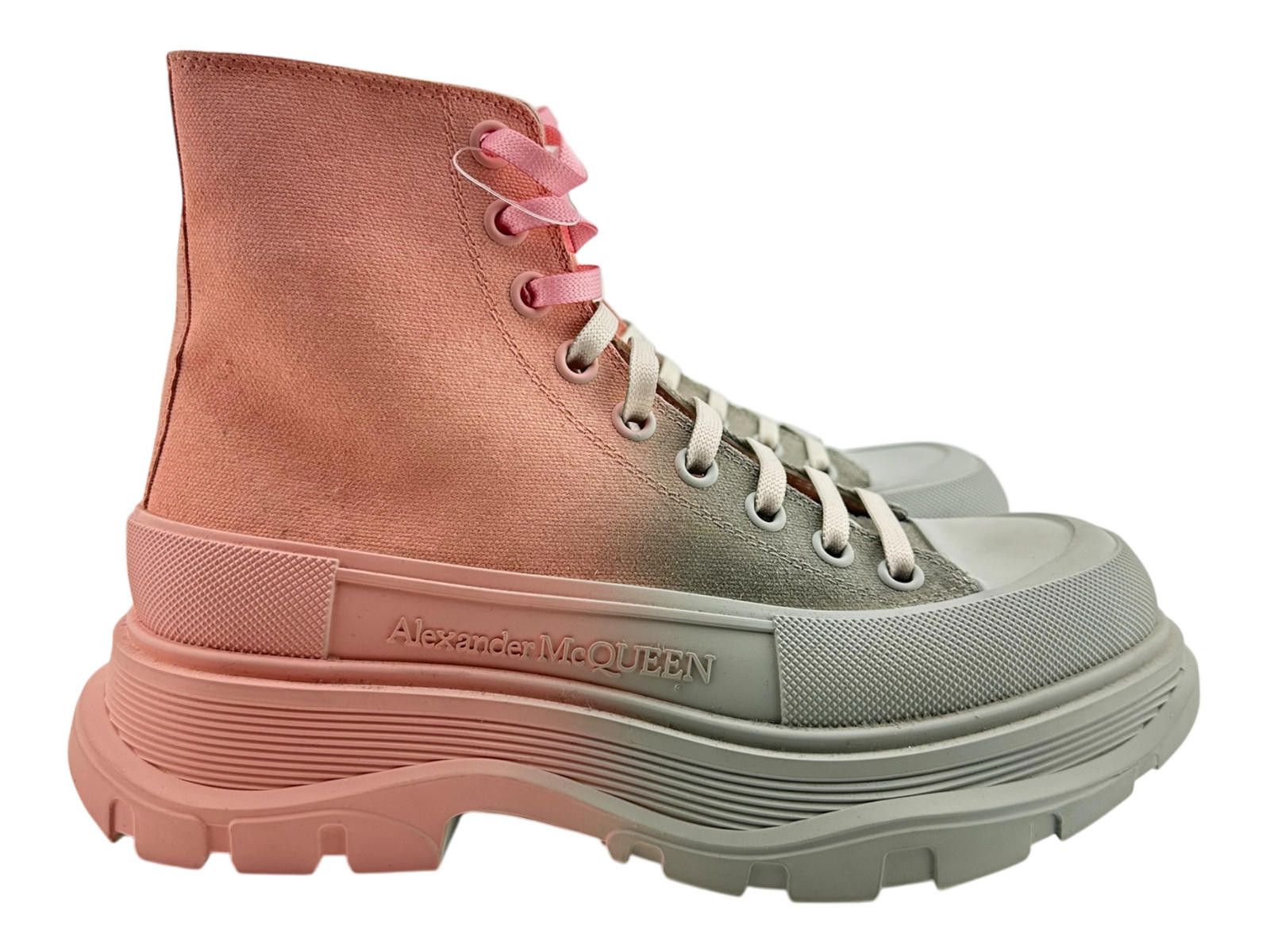 Alexander McQueen Alexander McQueen Tread Slick Boots Grey/Pink 39 Used Size US 9 / IT 39 - 3 Thumbnail