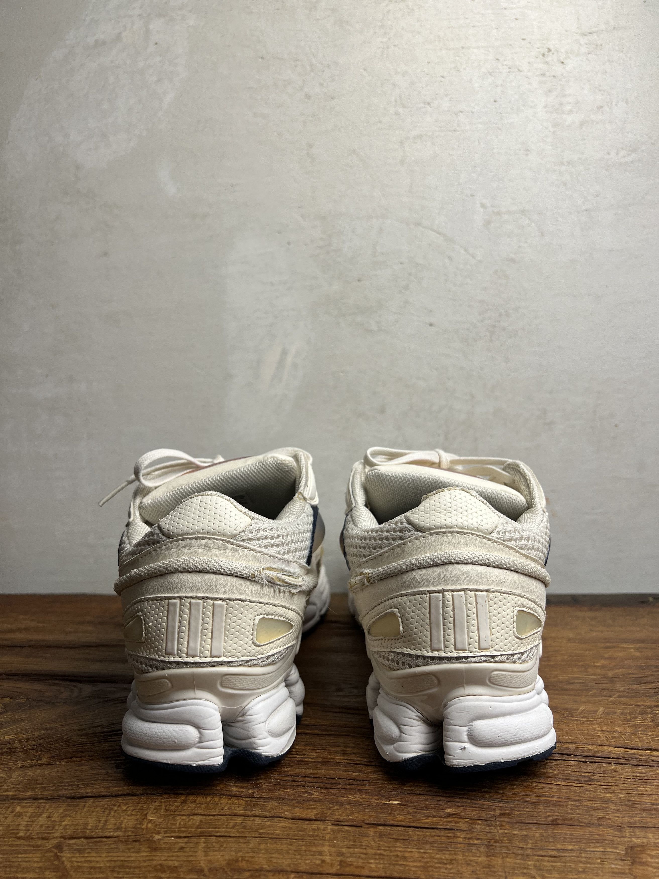 Adidas × Raf Simons Raf Simons x Adidas Ozweego 2 Chalk white Sneakers Size US 11 / EU 44 - 8 Thumbnail