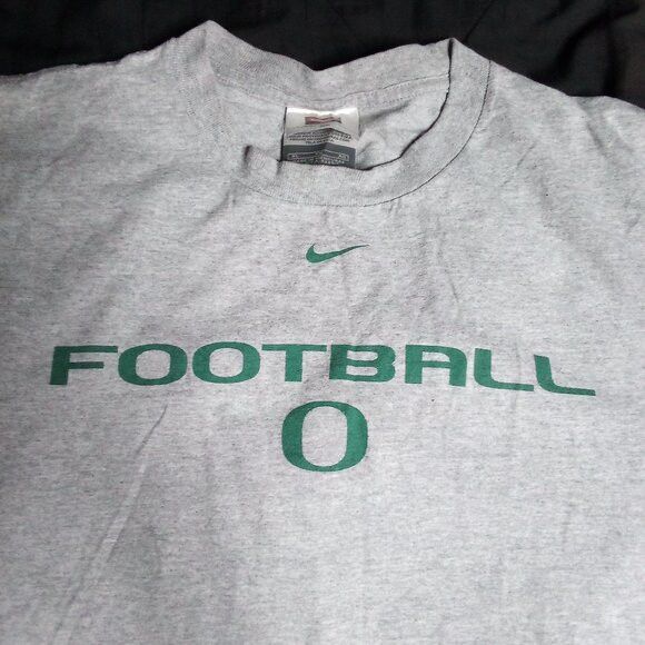 Nike Vintage Nike Oregon Ducks Football Mid Swoosh T-Shirt Size US XL / EU 56 / 4 - 1 Thumbnail