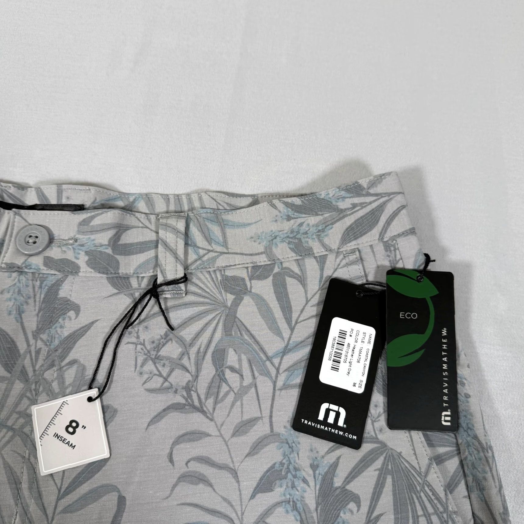 TravisMathew Travis Mathew Shorts 36 Gray Floral Print Chino Lightweight Stretch Eco Golf Men Size US 36 / EU 52 - 2 Thumbnail
