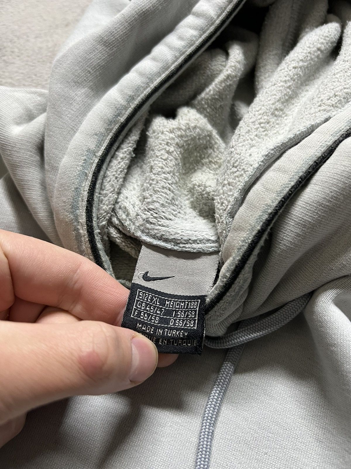 Vintage Vintage Y2k Nike 🩶 Faded Centre Mini Swoosh Hoodie 00’s Size US XL / EU 56 / 4 - 17 Thumbnail