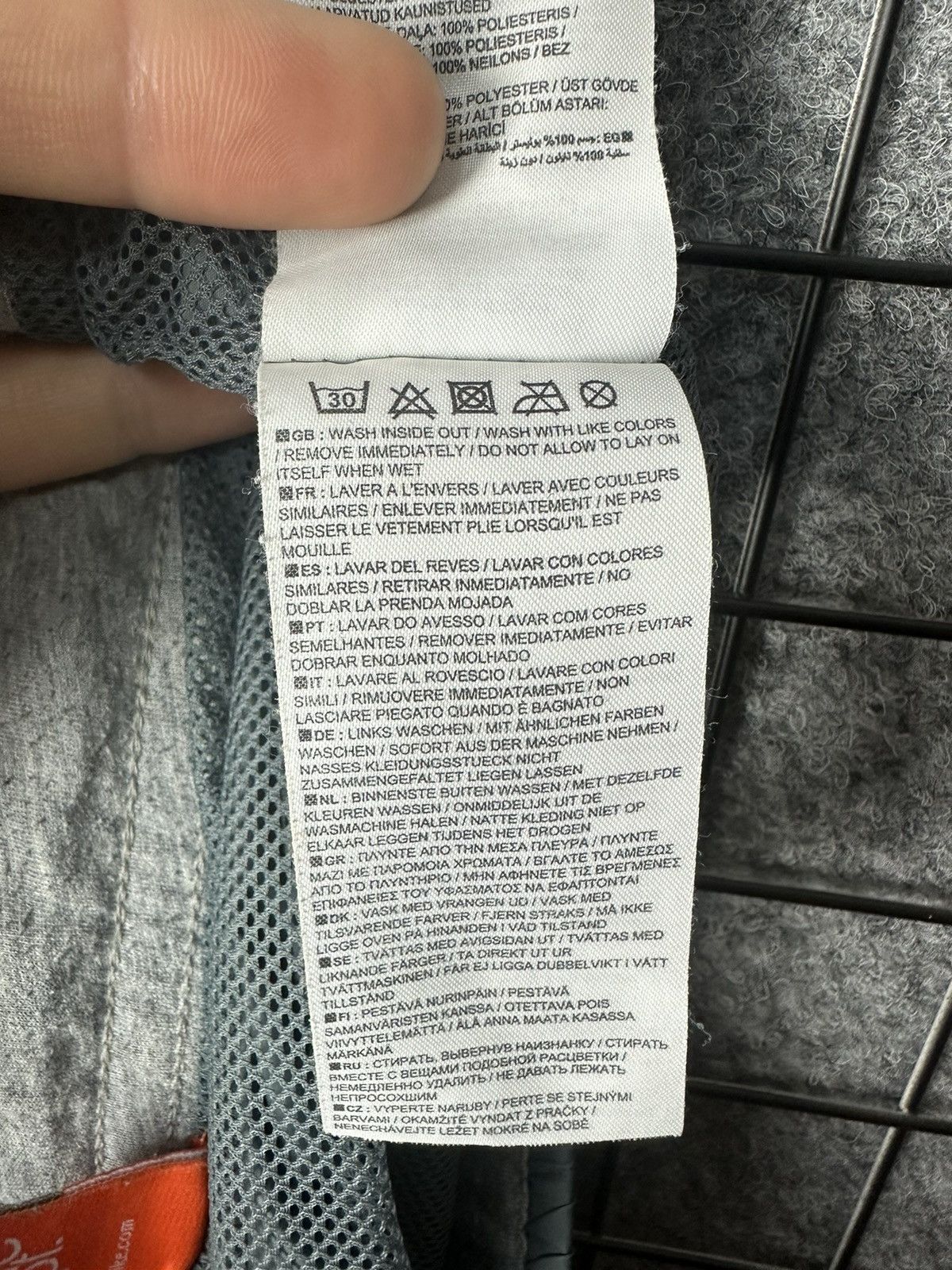Nike Nike Sportswear Drawstring Hem Nylon Jogger Pants Size M Size 30" / US 8 / IT 44 - 10 Thumbnail