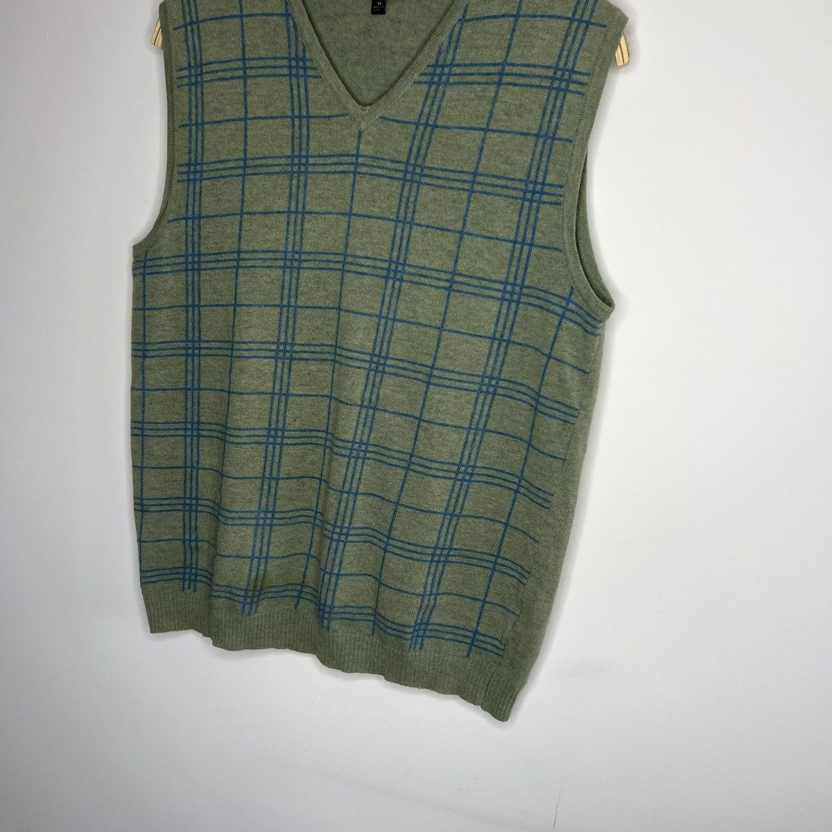 Burberry × Vintage Vintage Burberrys Wool Vest Sweater V-Neck Green Nova Check Size US M / EU 48-50 / 2 - 2 Thumbnail