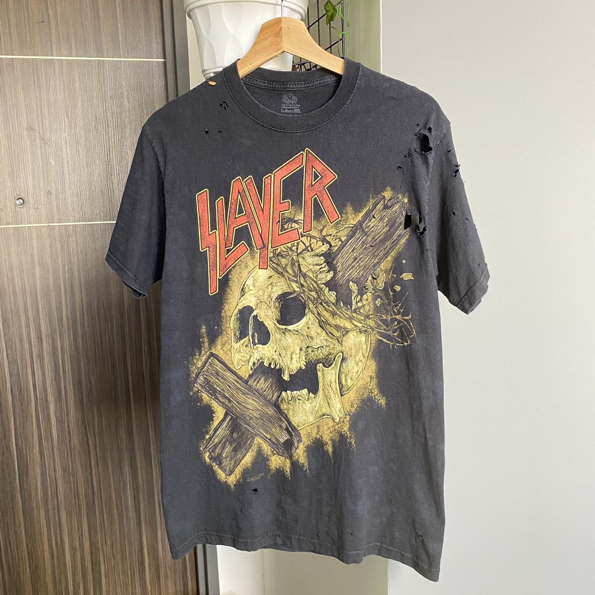 image of Band Tees x Slayer Thrashed Distressed Faded Slayer Trash Metal Band Tee in Black (Size Medium)