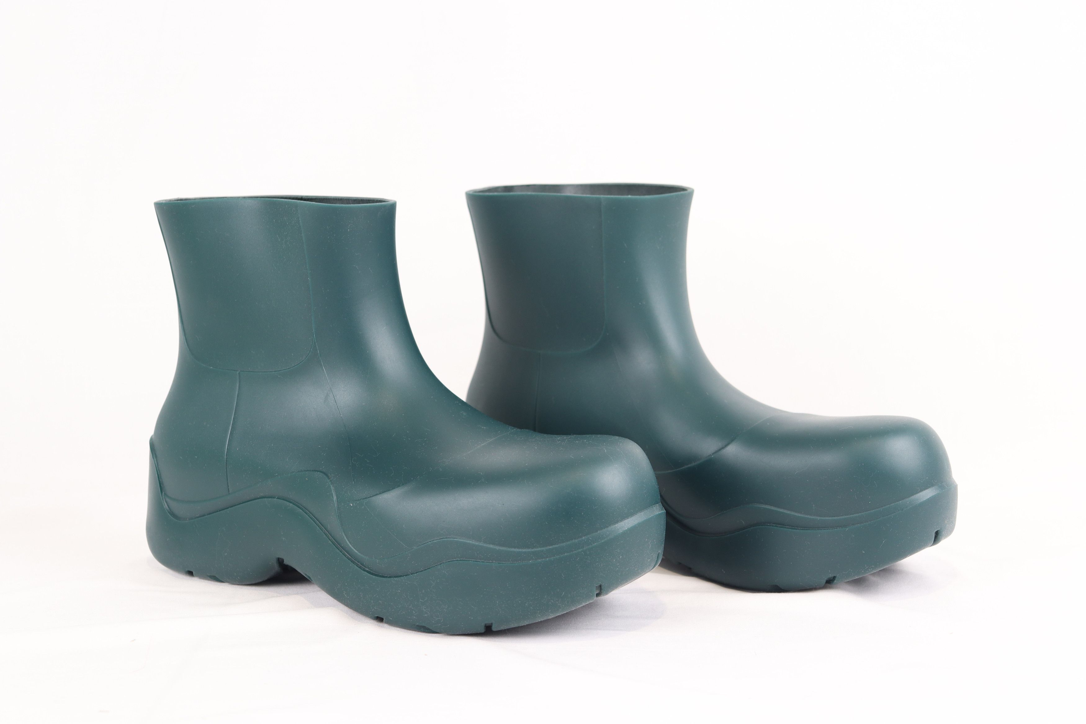 Bottega Veneta o1rshd11223 Puddle Ankle Boot with Matt Rubber in Inkwell Size US 9 / EU 42 - 5 Thumbnail