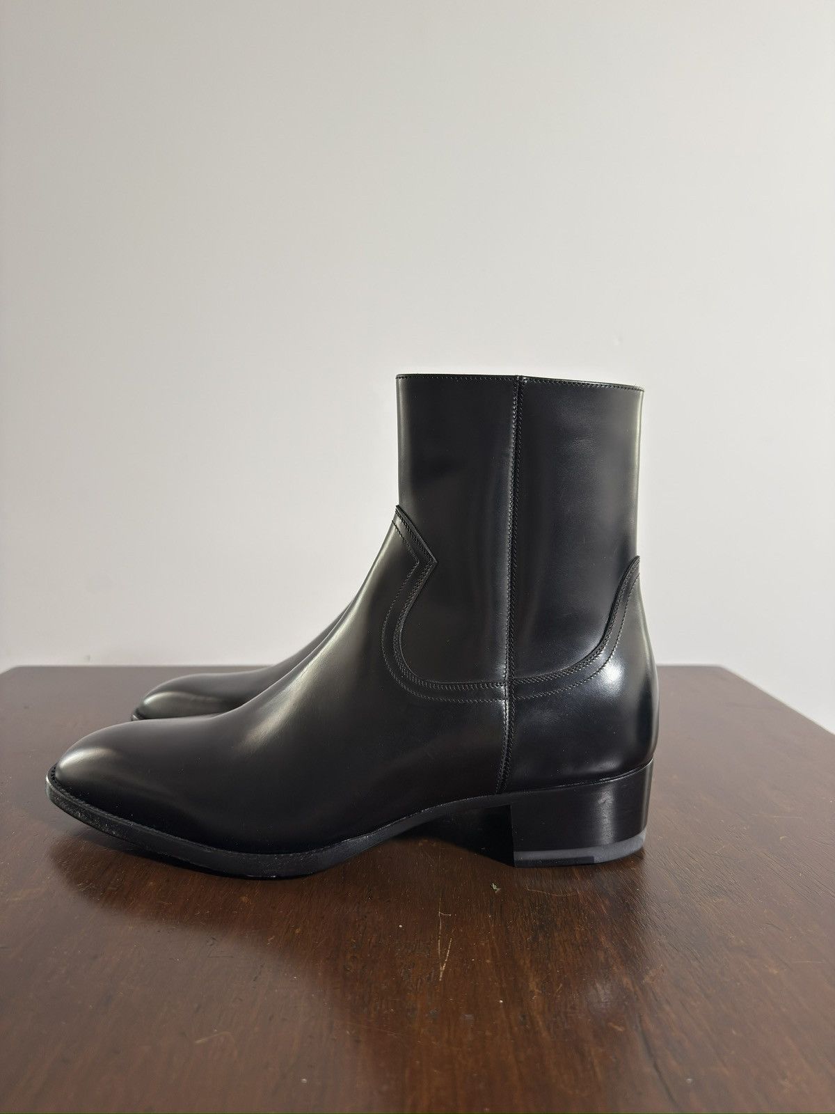 Saint Laurent Paris Brand new Wyatt Boots Size US 7.5 / EU 40-41 - 3 Thumbnail