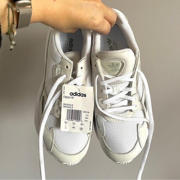 Adidas Adidas Falcon Sneakers in White - 7US (2018) Size US 7 / IT 37 - 3 Thumbnail