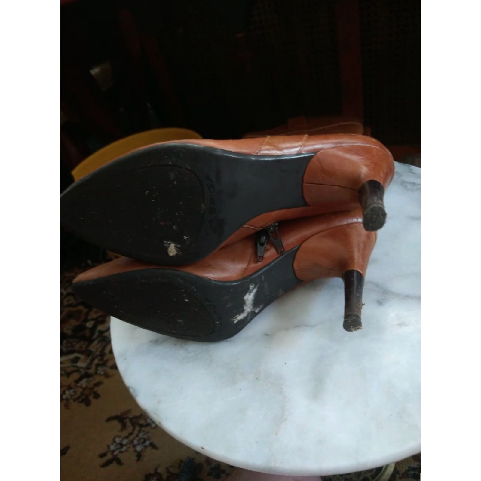 Vintage Via Spiga Boots Zip Light Use Ladies Tall Leather Beige 8m Buckle Heel Scuffed Back Toe Scuffs Womens Size US 8 / IT 38 - 3 Thumbnail