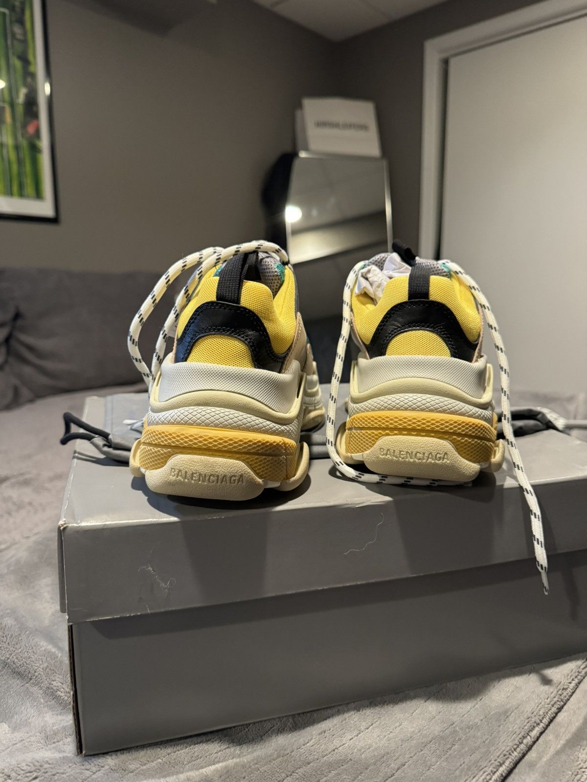 Balenciaga Balenciaga Triple S Sneaker Size US 7 / IT 37 - 5 Thumbnail