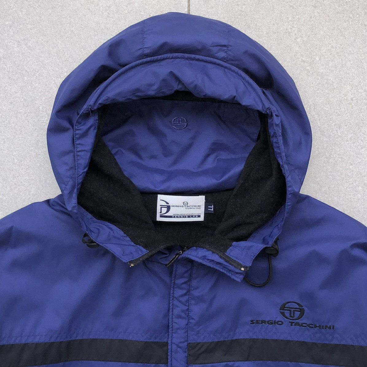 Sergio Tacchini Sergio Tacchini Embroidery Logo Windbreaker Jacket Size US L / EU 52-54 / 3 - 13 Thumbnail