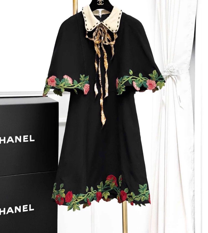 Gucci Gucci IT 36 Dress Size XS / US 0-2 / IT 36-38 - 1 Thumbnail
