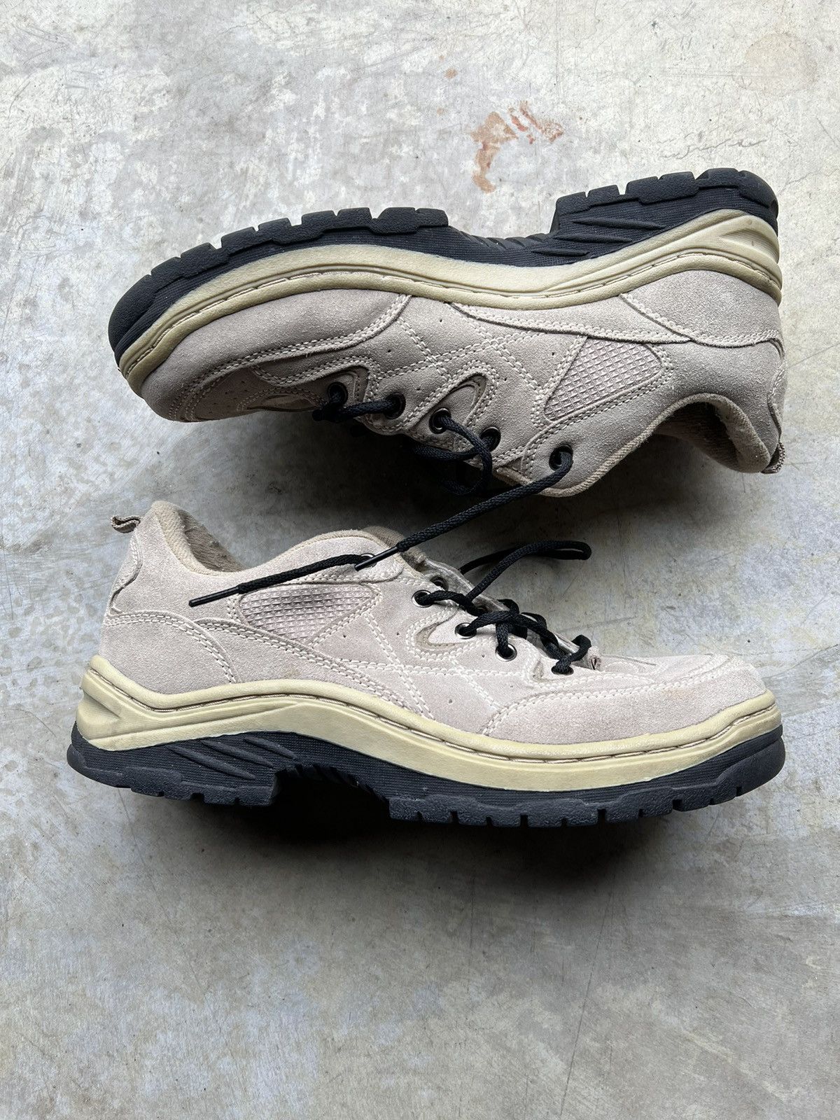 nevados hiking boots