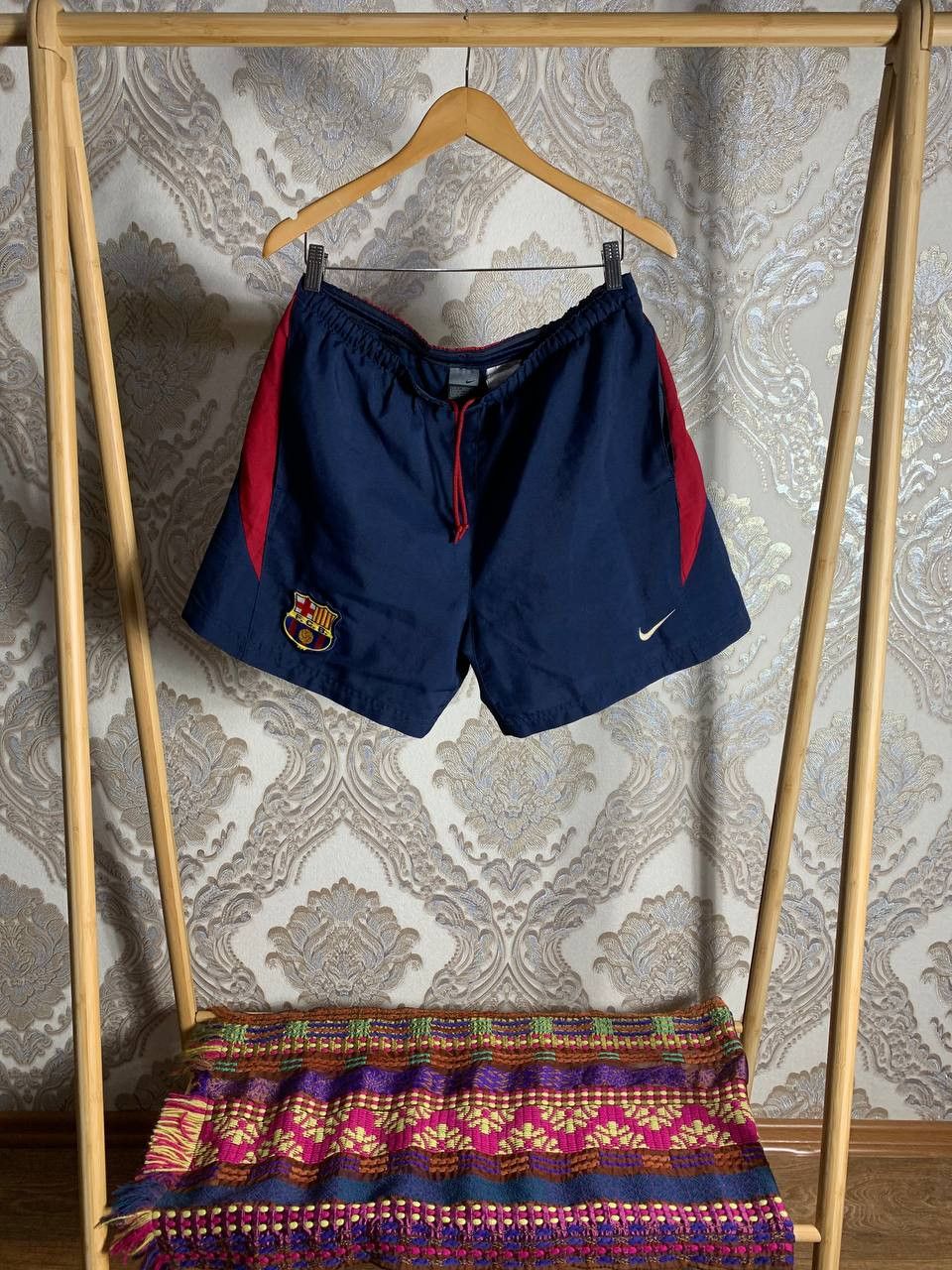 Nike Vintage Nike FC Barcelona Spain Soccer Jersey Retro Y2K Size US M / EU 48-50 / 2 - 1 Thumbnail