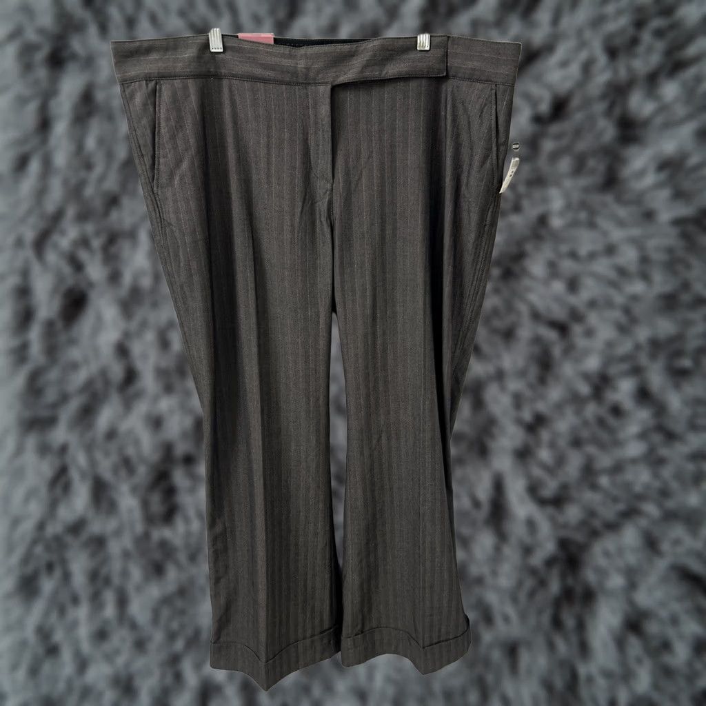 Old Navy Old Navy Dress Womens 42x33 Gray Pants Grey Herringbone Pinstripe Wide Leg Cuffed NWT Size 28" / US 6 / IT 42 - 1 Thumbnail
