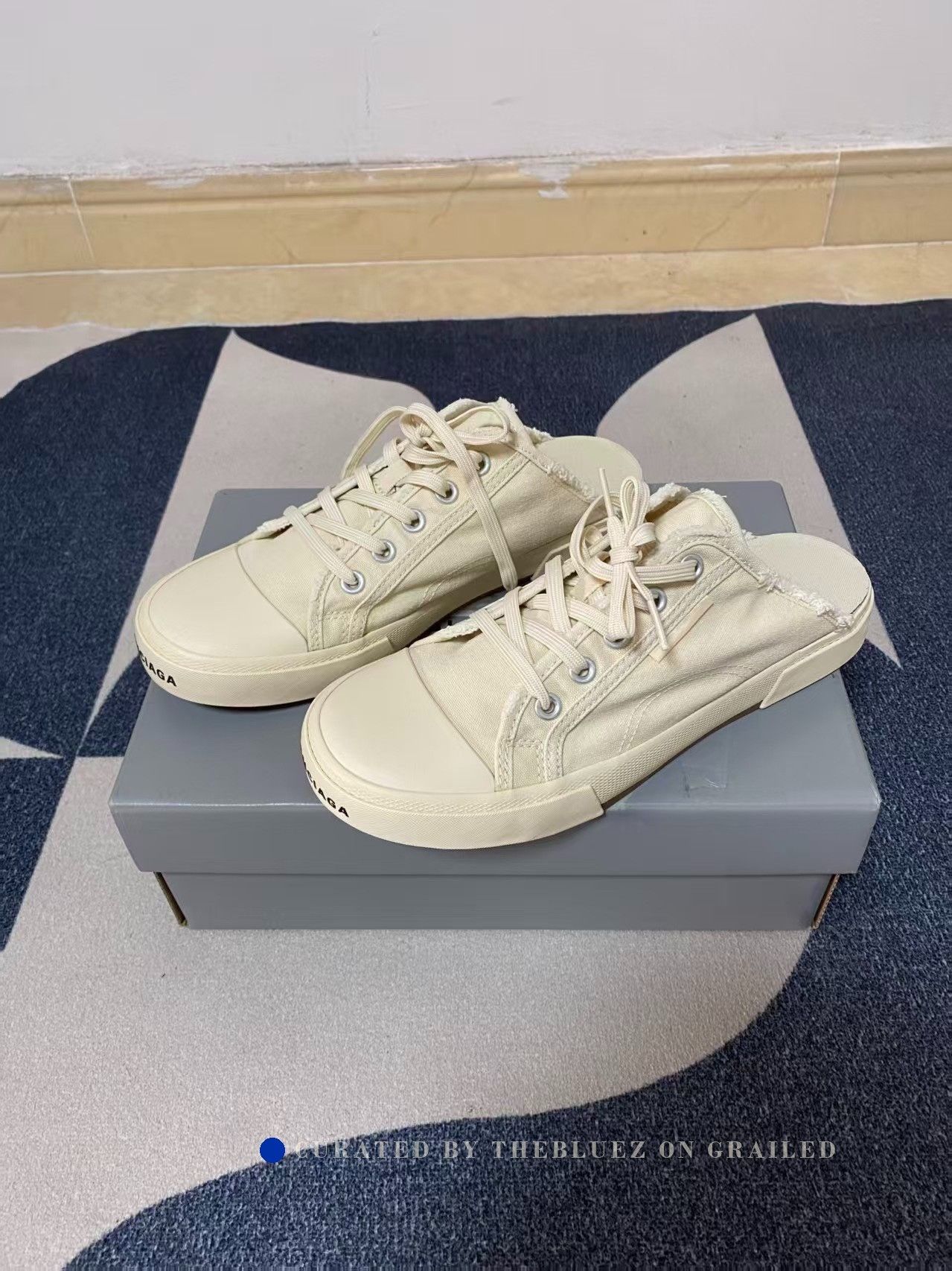 Balenciaga Balenciaga Round-Toe Slip-On Mules Size US 7 / EU 40 - 1 Thumbnail