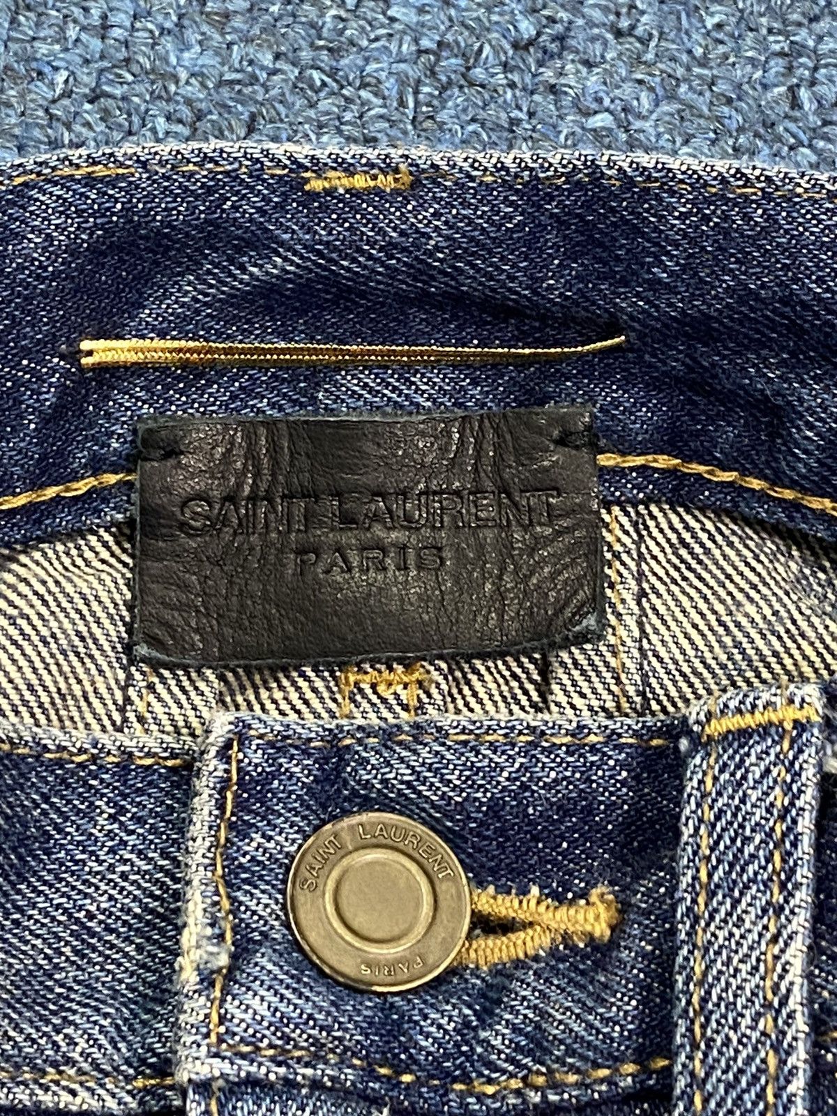 Yves Saint Laurent Yves Saint Laurent Star Denim Skirt Size 27" / US 4 / IT 40 - 3 Thumbnail