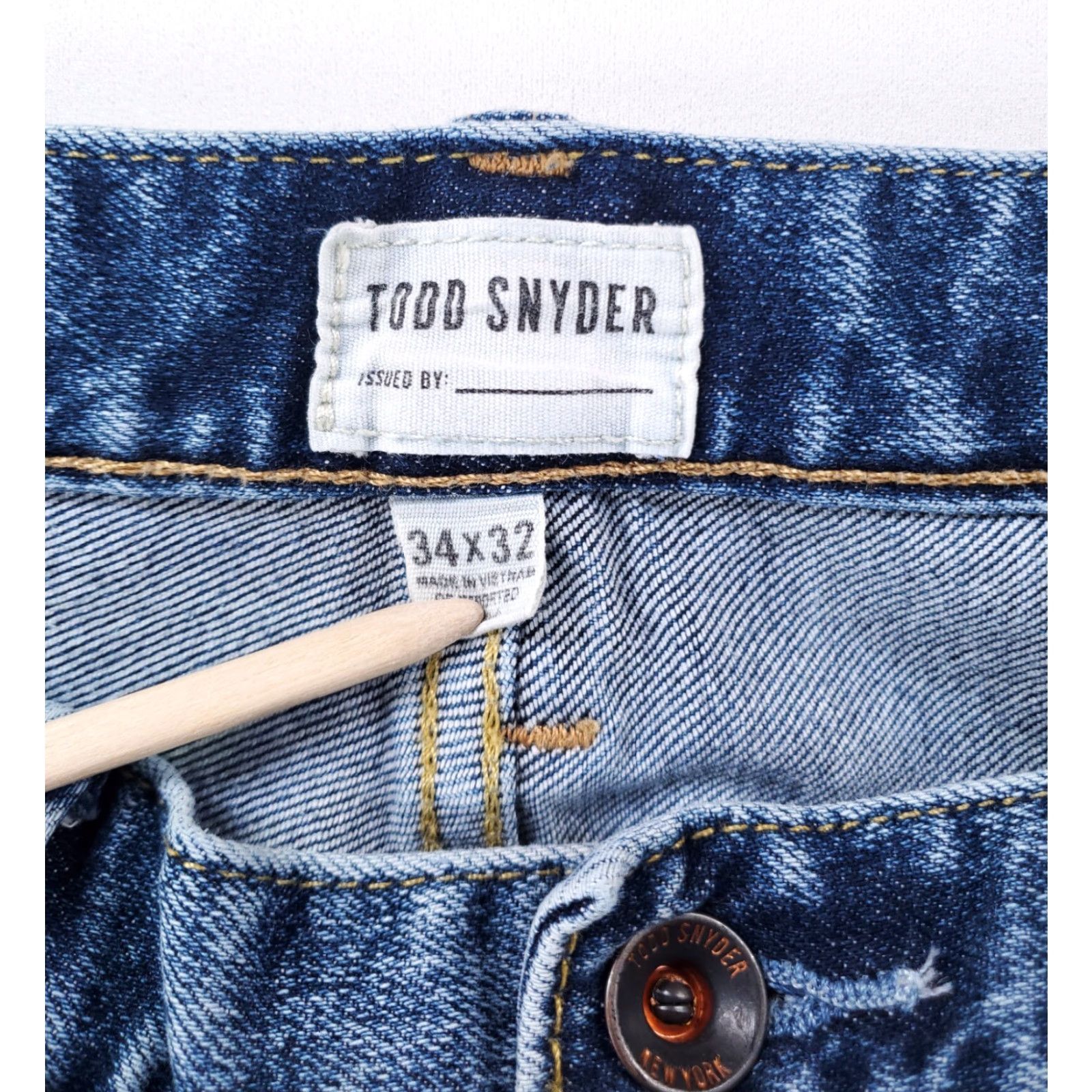 Todd Snyder **Todd Snyder Men's Slim Fit Blue Jeans 36 x 31** User: **Todd Snyder Men's Slim Fit Blue Jeans 34 x 32** Size US 36 / EU 52 - 2 Thumbnail