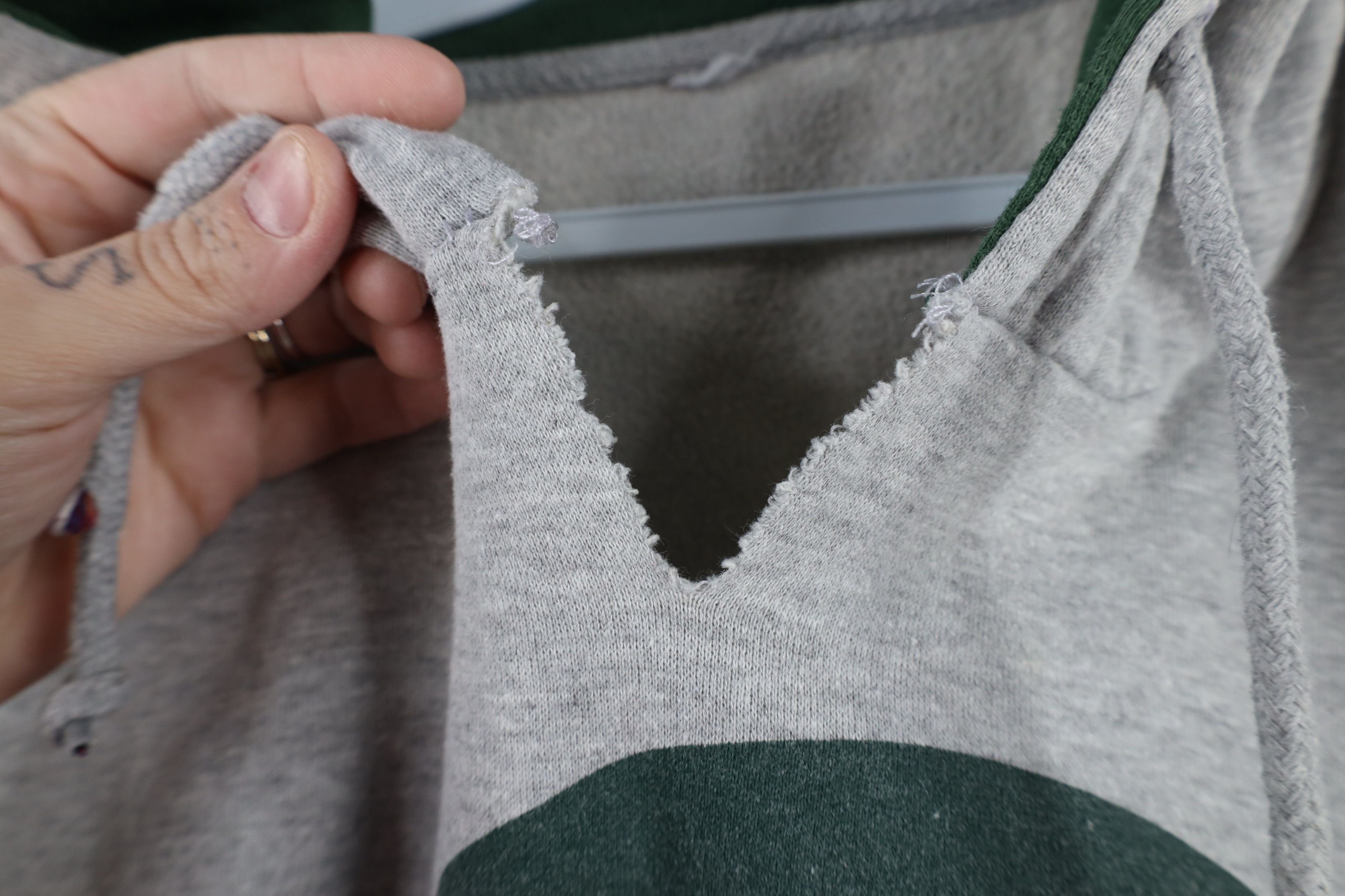Vintage Vintage 90s Boxy Fit Michigan State University Hoodie Gray Size US XL / EU 56 / 4 - 8 Thumbnail