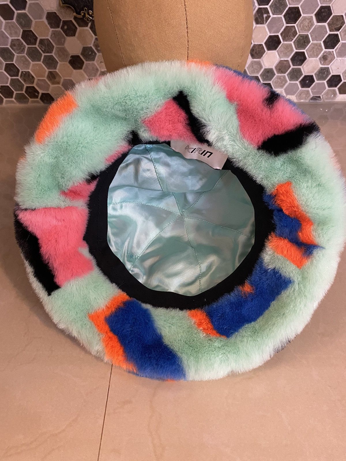 Other Kirin Peggy Gou All-over Logo Faux Fur Bucket Hat Size ONE SIZE - 5 Thumbnail