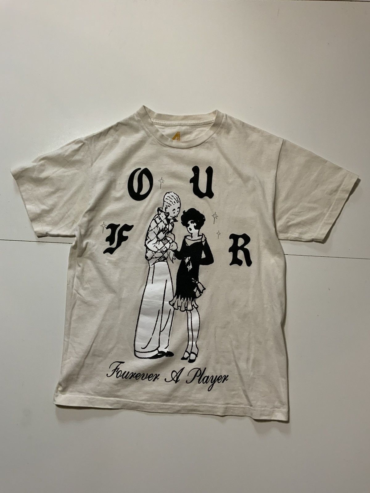 4HUNNID 4 Hunnid YG Fourever A Player Four Graphic Natural T-Shirt Size US M / EU 48-50 / 2 - 2 Thumbnail